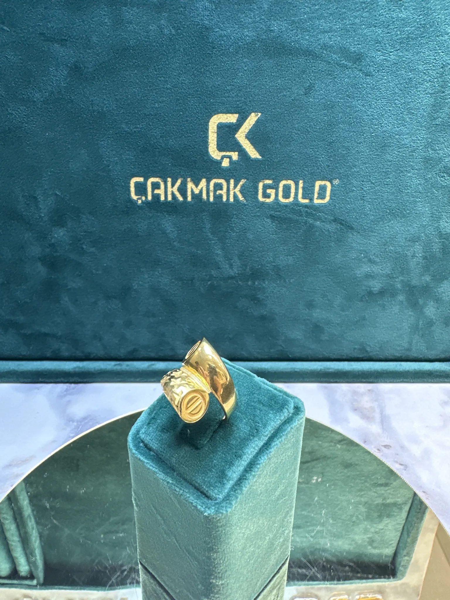FANTAZİ MODEL YÜZÜK