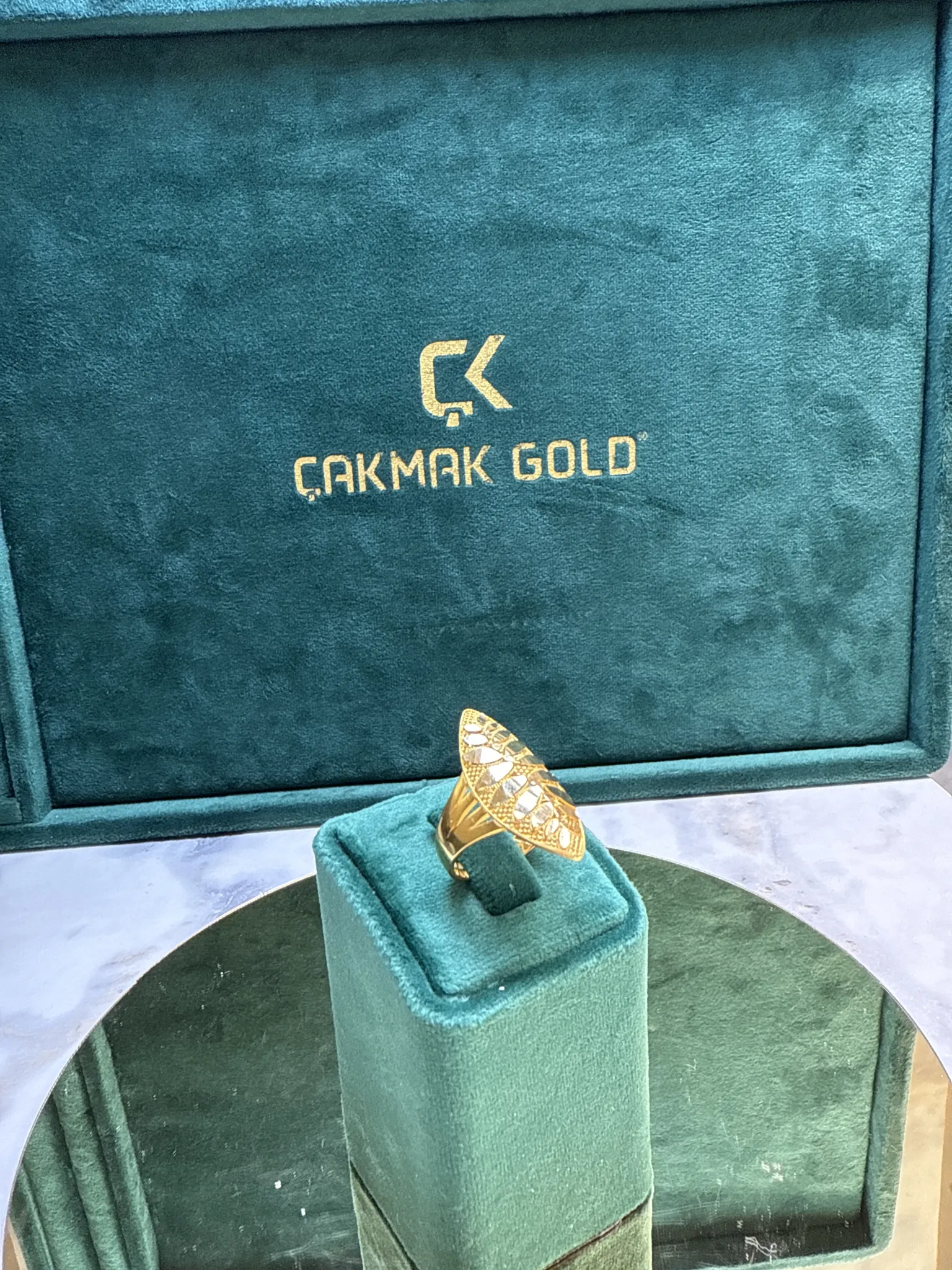 TASARIM CİLALI YÜZÜK MODELİ