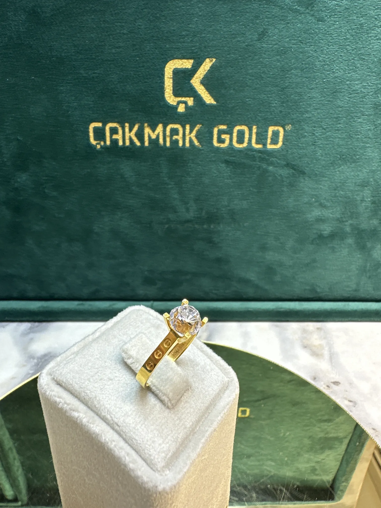 TEK TAŞ YÜZÜK