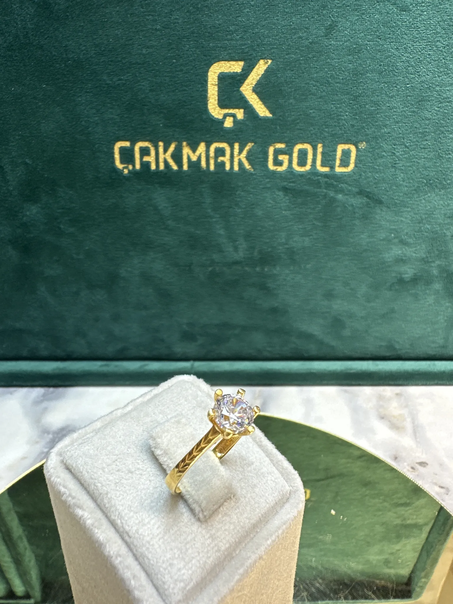TEK TAŞ YÜZÜK