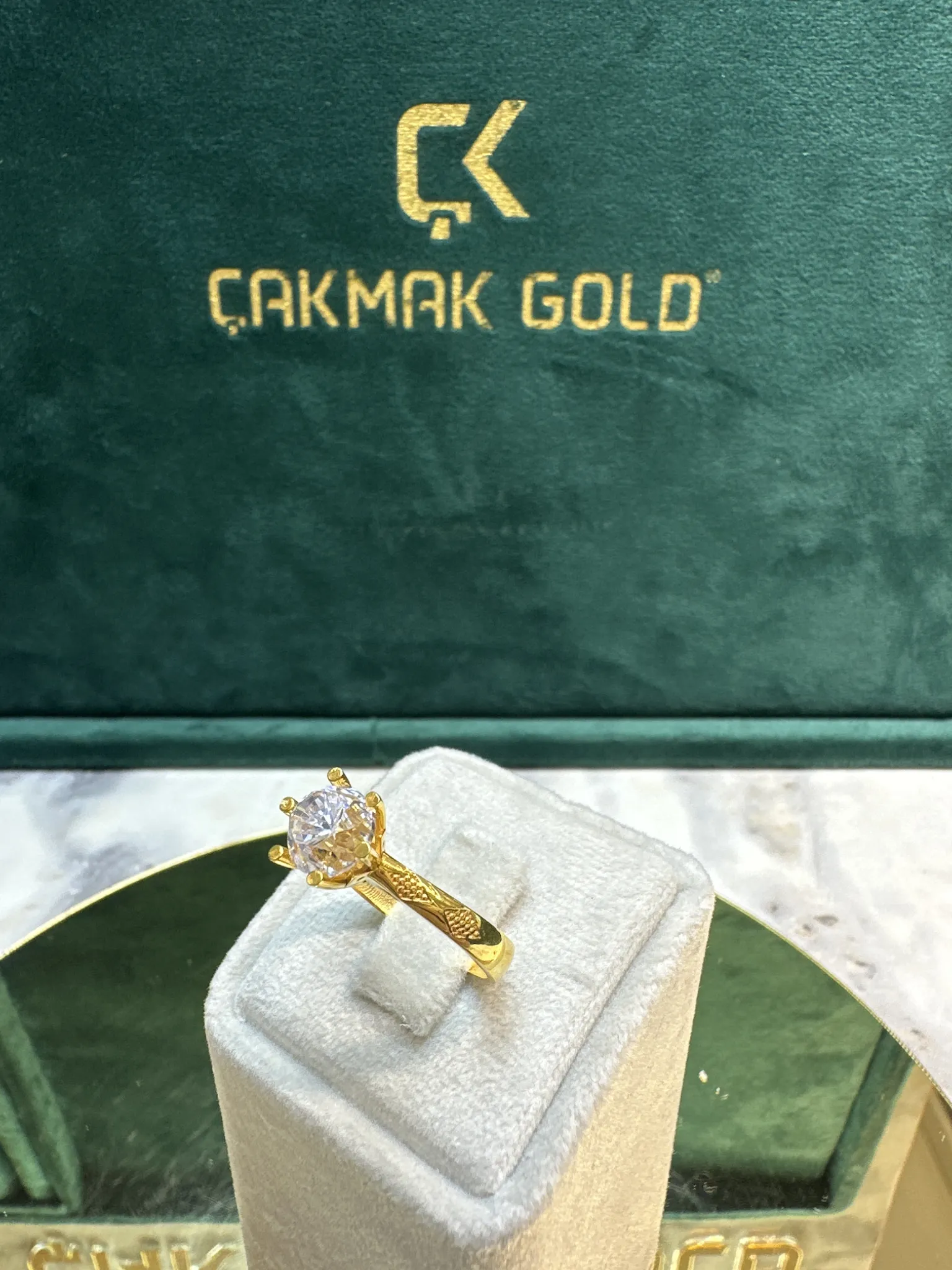 TEK TAŞ YÜZÜK