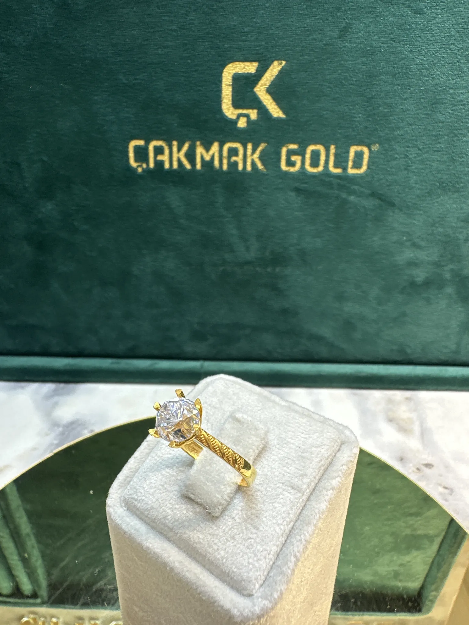 TEK TAŞ YÜZÜK