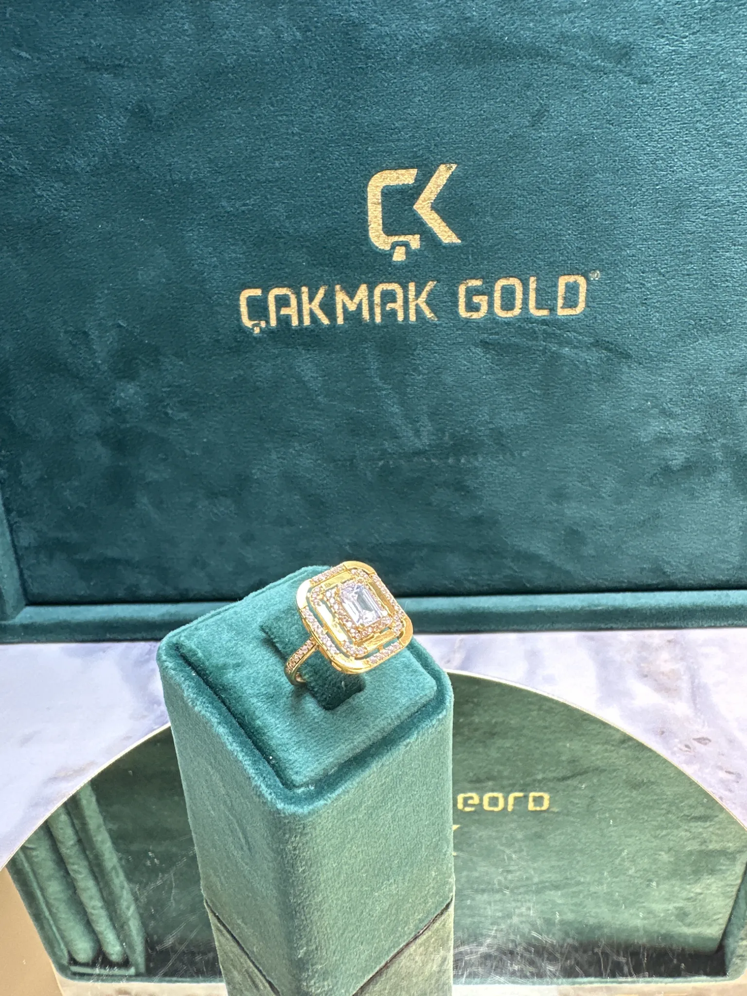 ÖZEL TASARIM BAGET YÜZÜK