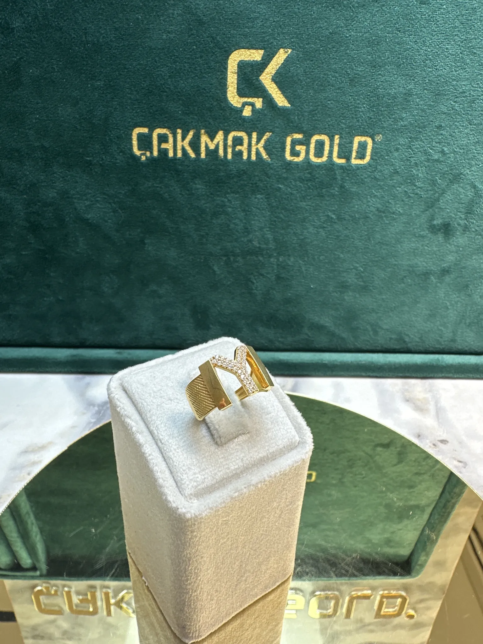 ÖZEL TASARIM Y HARFLİ YÜZÜK
