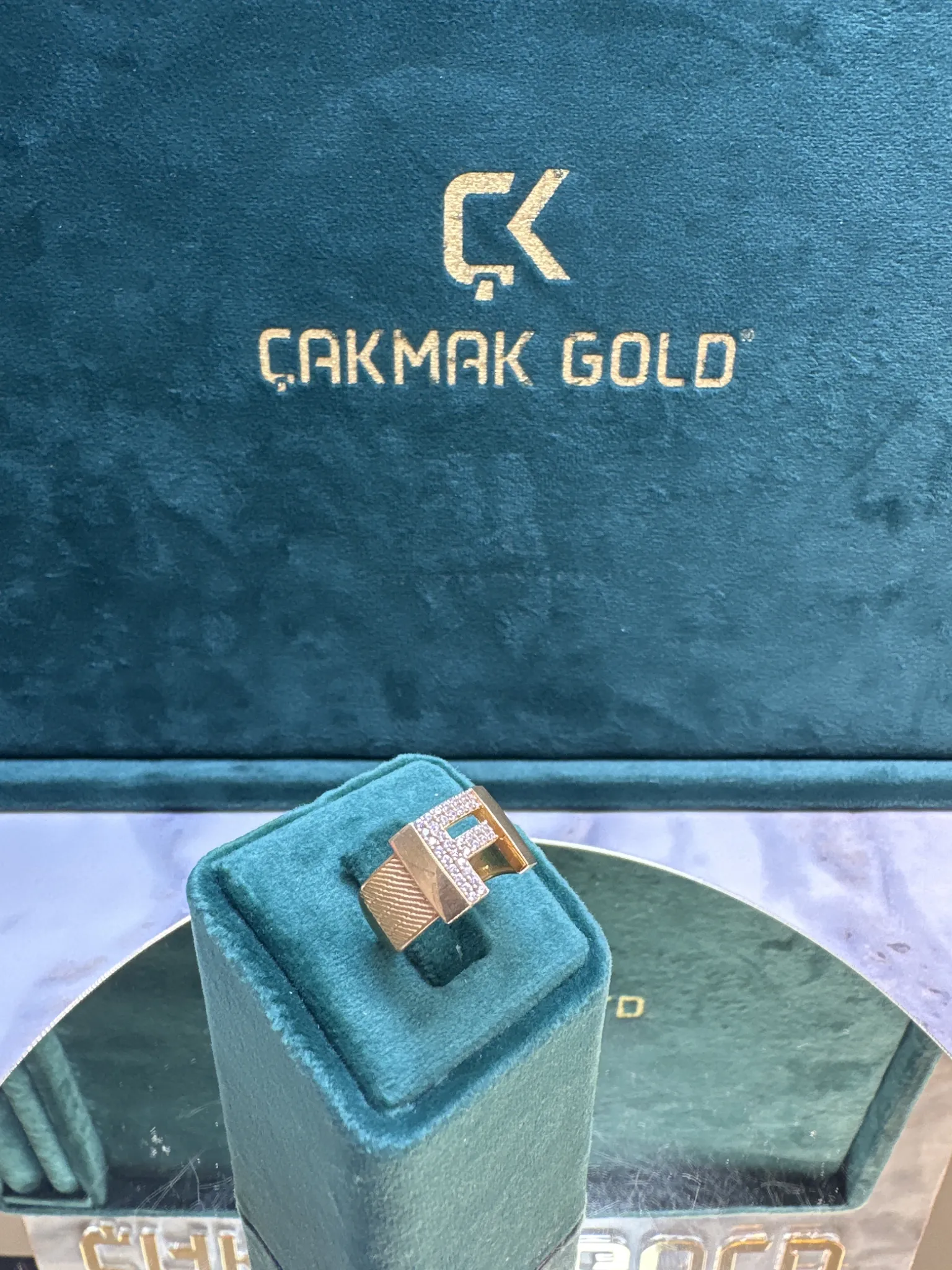 ÖZEL TASARIM F HARFLİ YÜZÜK