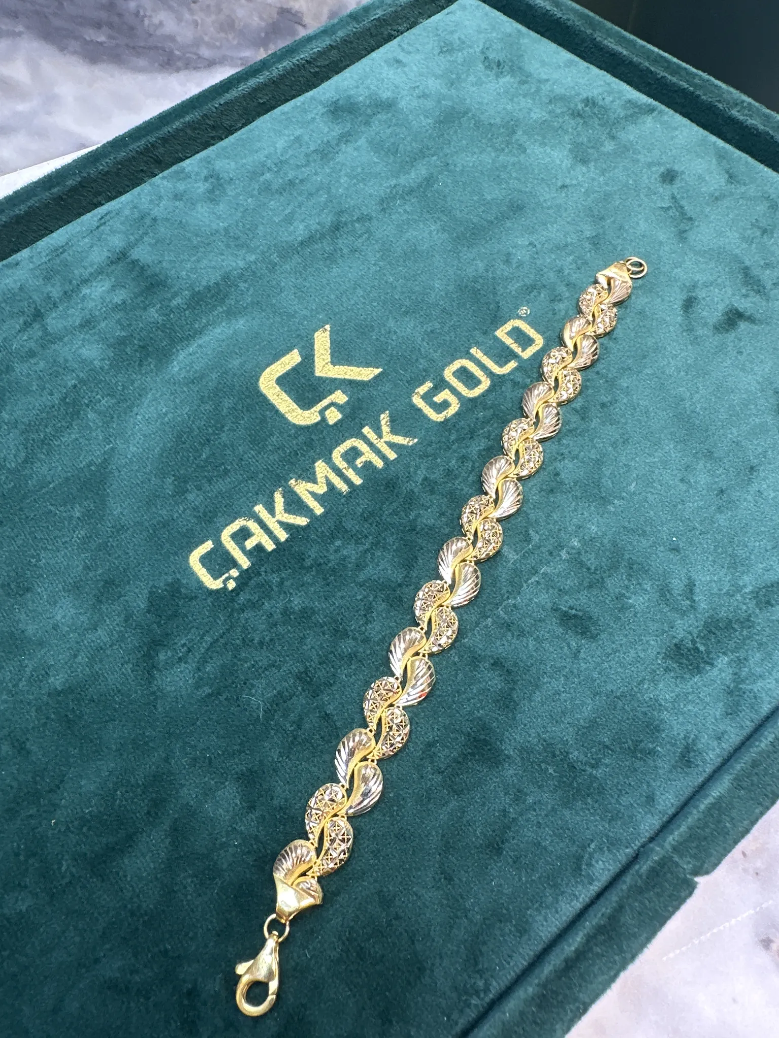 DAMLA MODEL BİLEKLİK 
