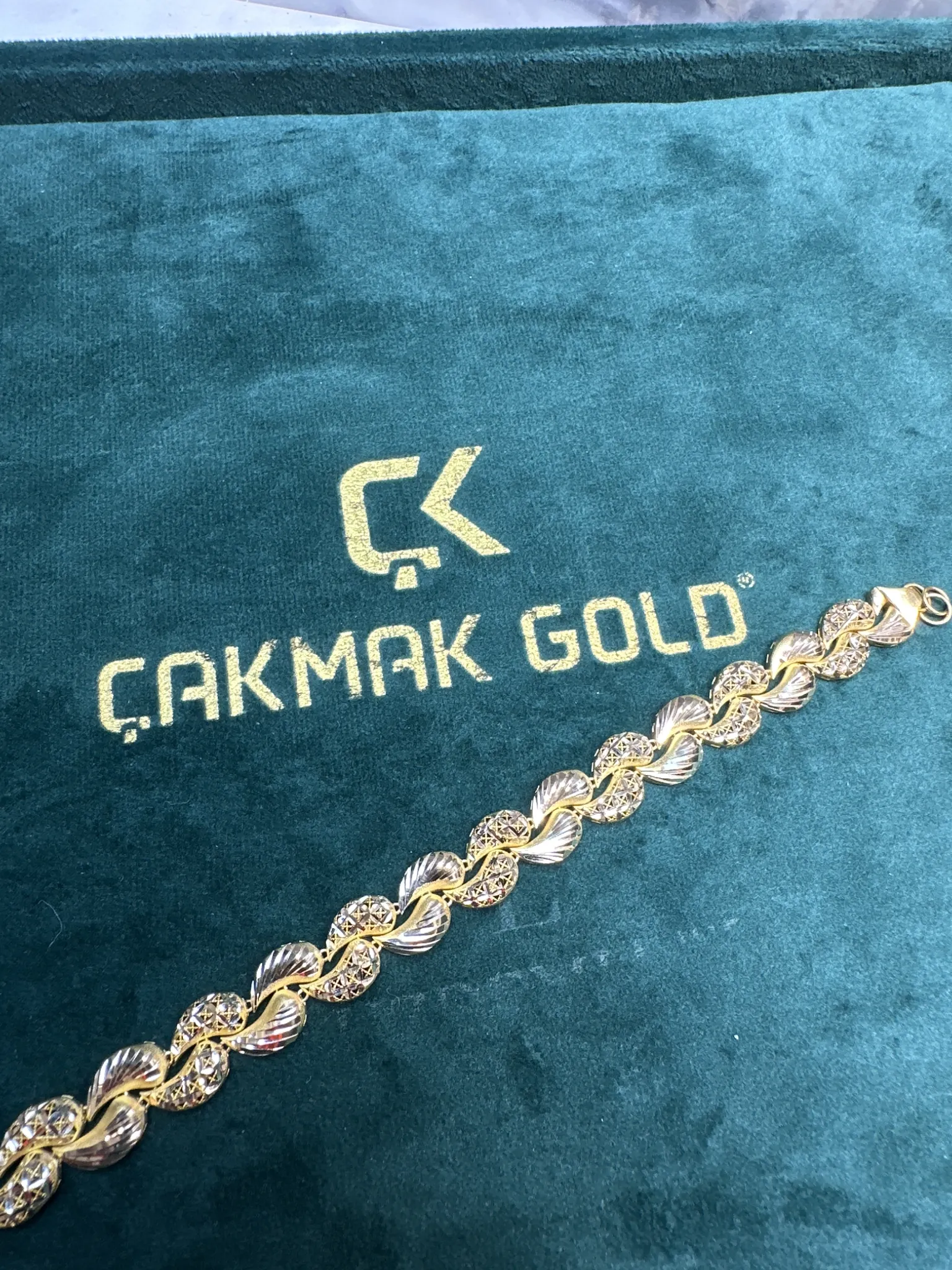 DAMLA MODEL BİLEKLİK 