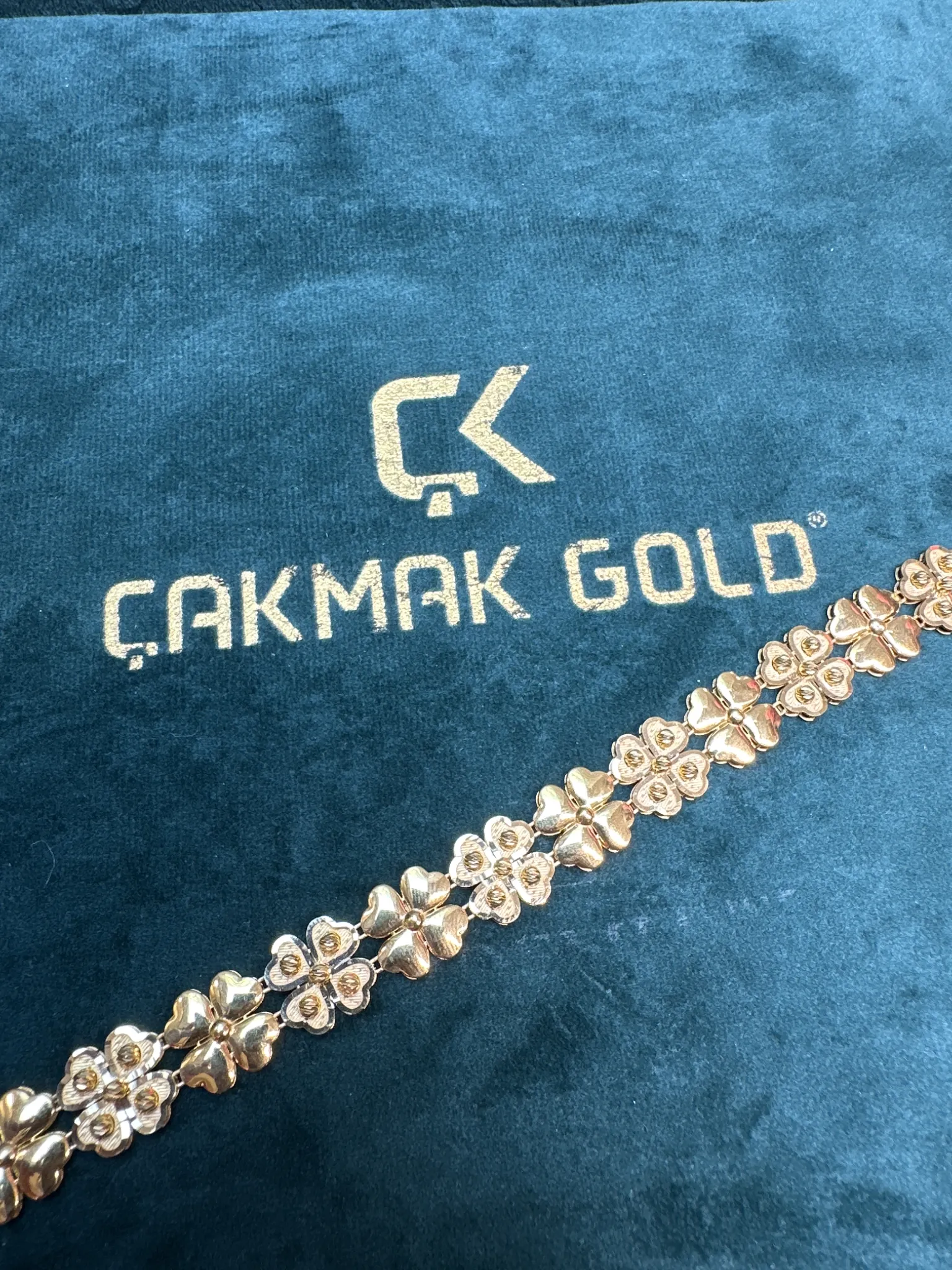 YONCA MODEL BİLEKLİK 
