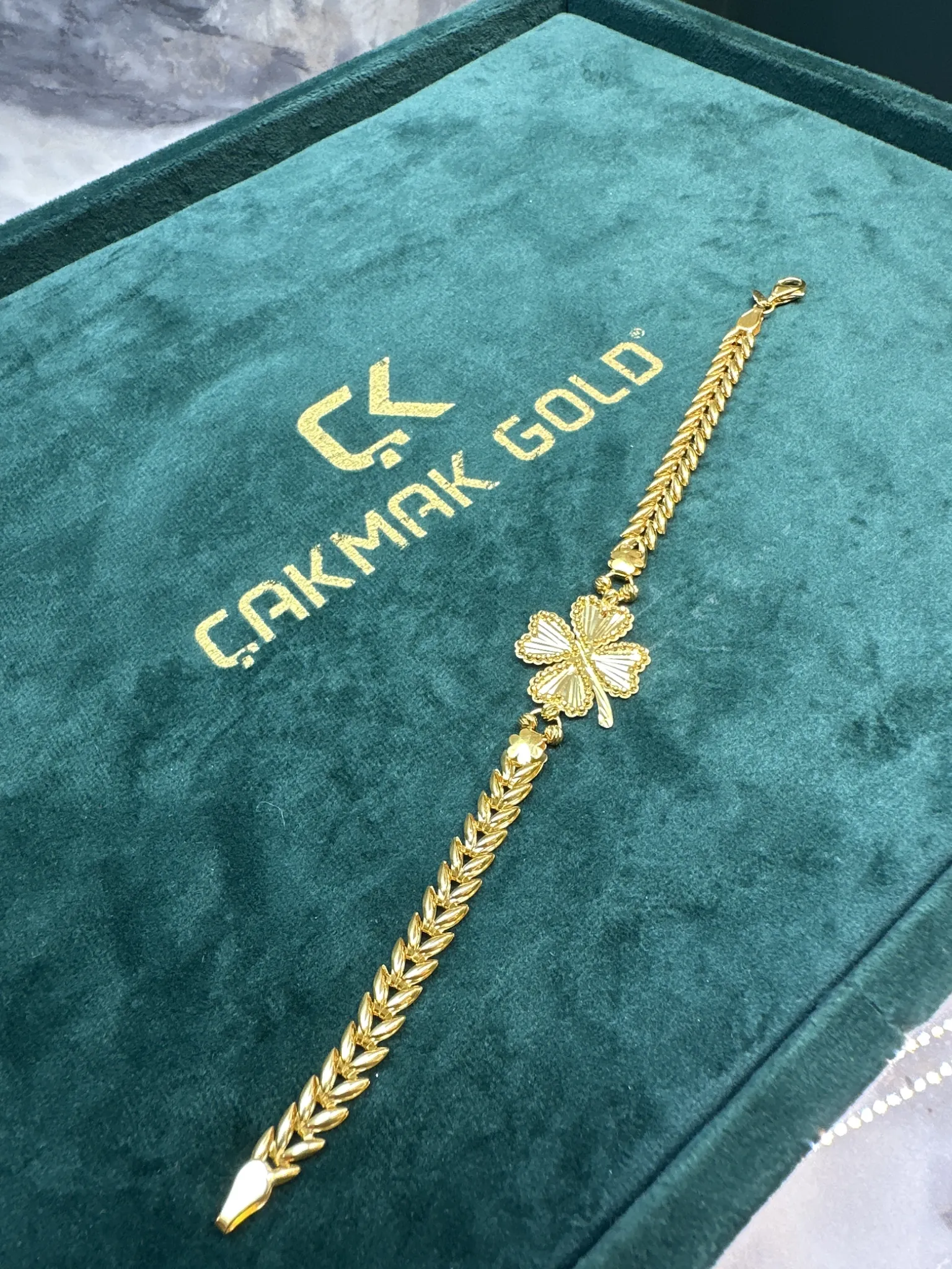 YONCA MODEL BİLEKLİK 