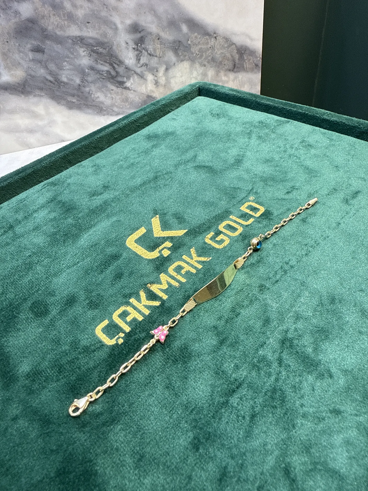KELEBEKLİ ÇOCUK KÜNYESİ