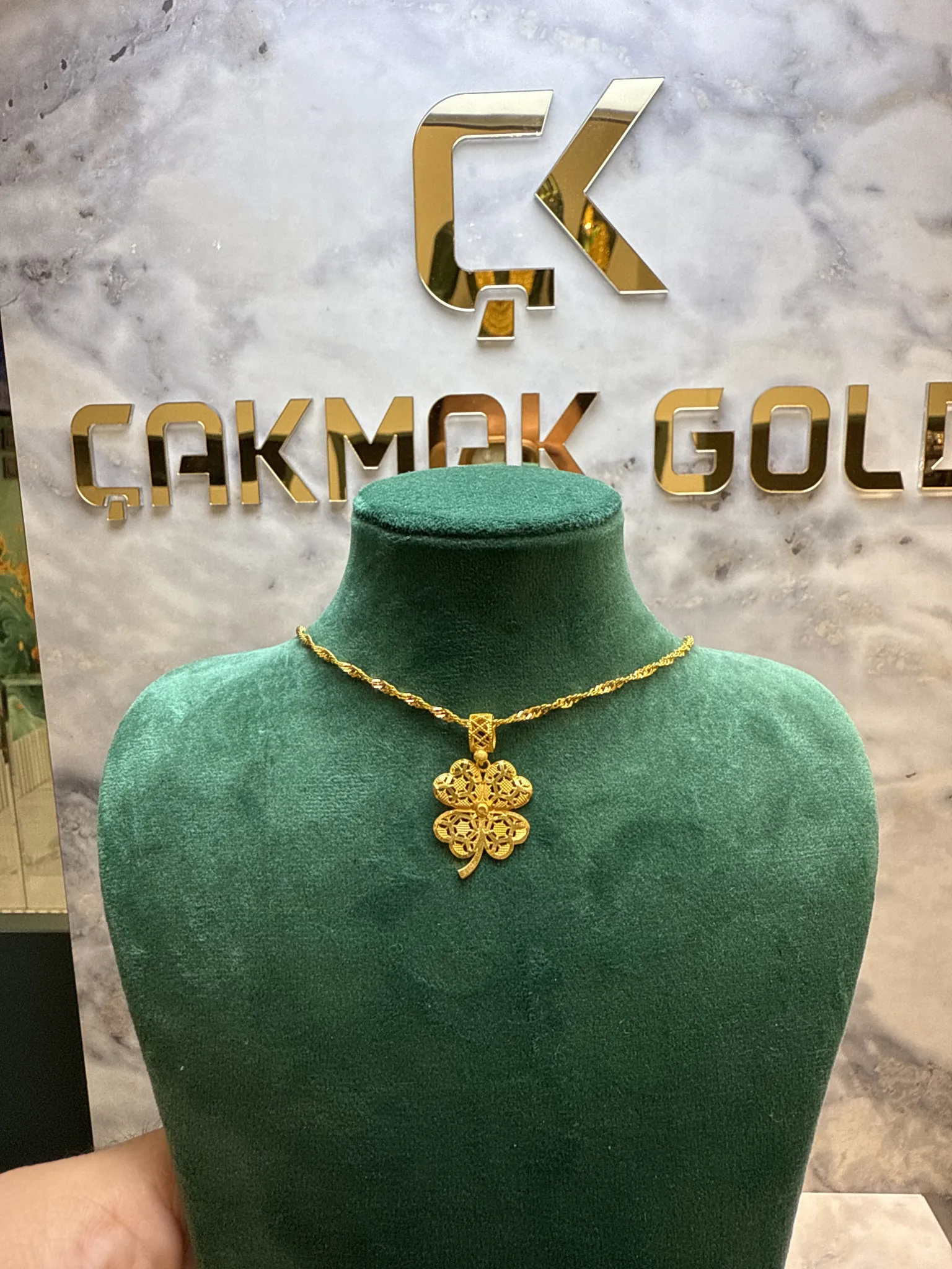 YONCA MODEL UÇ