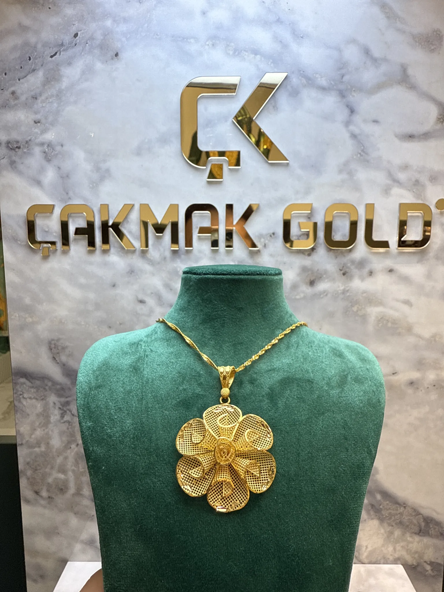 ÇİÇEK MODEL UÇ
