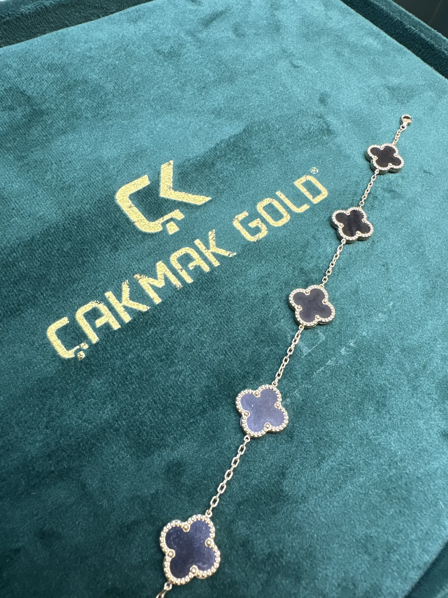 SİYAH VAN CLEEF BİLEKLİK