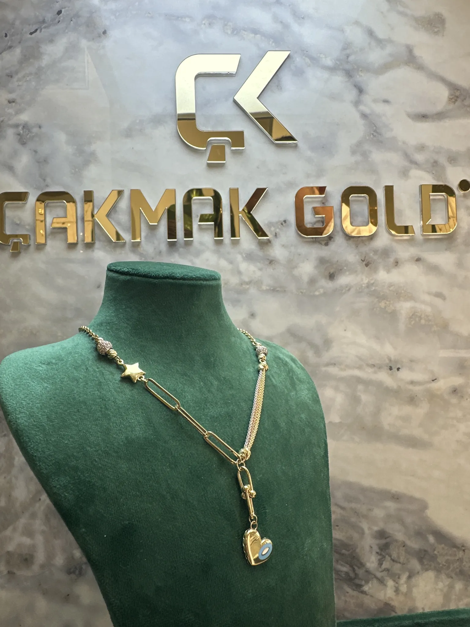 KALPLİ ÖZEL TASARIM KOLYE