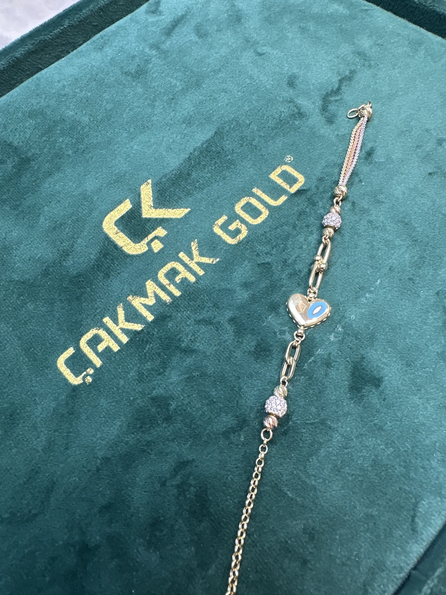 KALPLİ TASARIM BİLEKLİK 