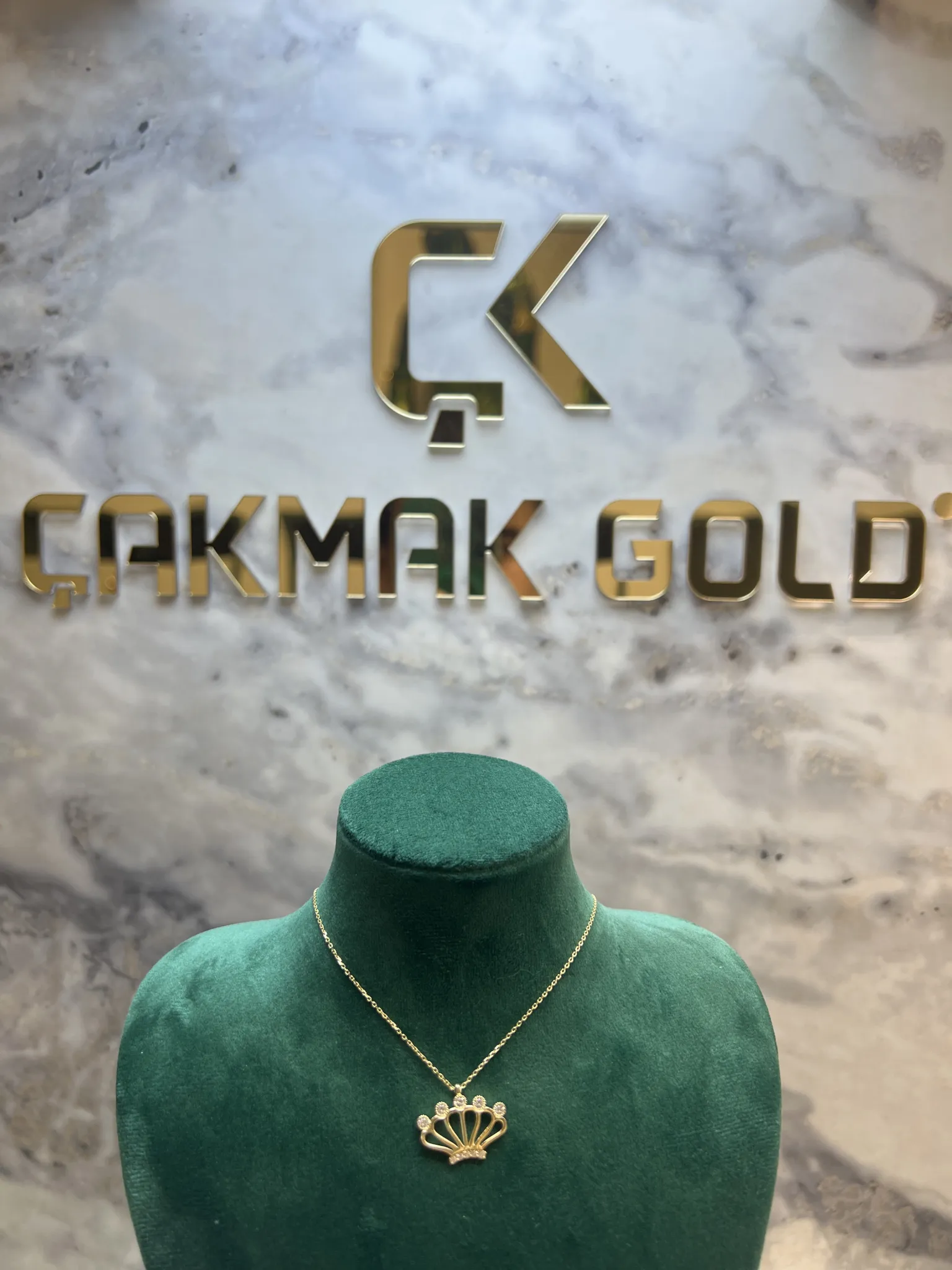 KRAL TACI ÇITIR KOLYE 