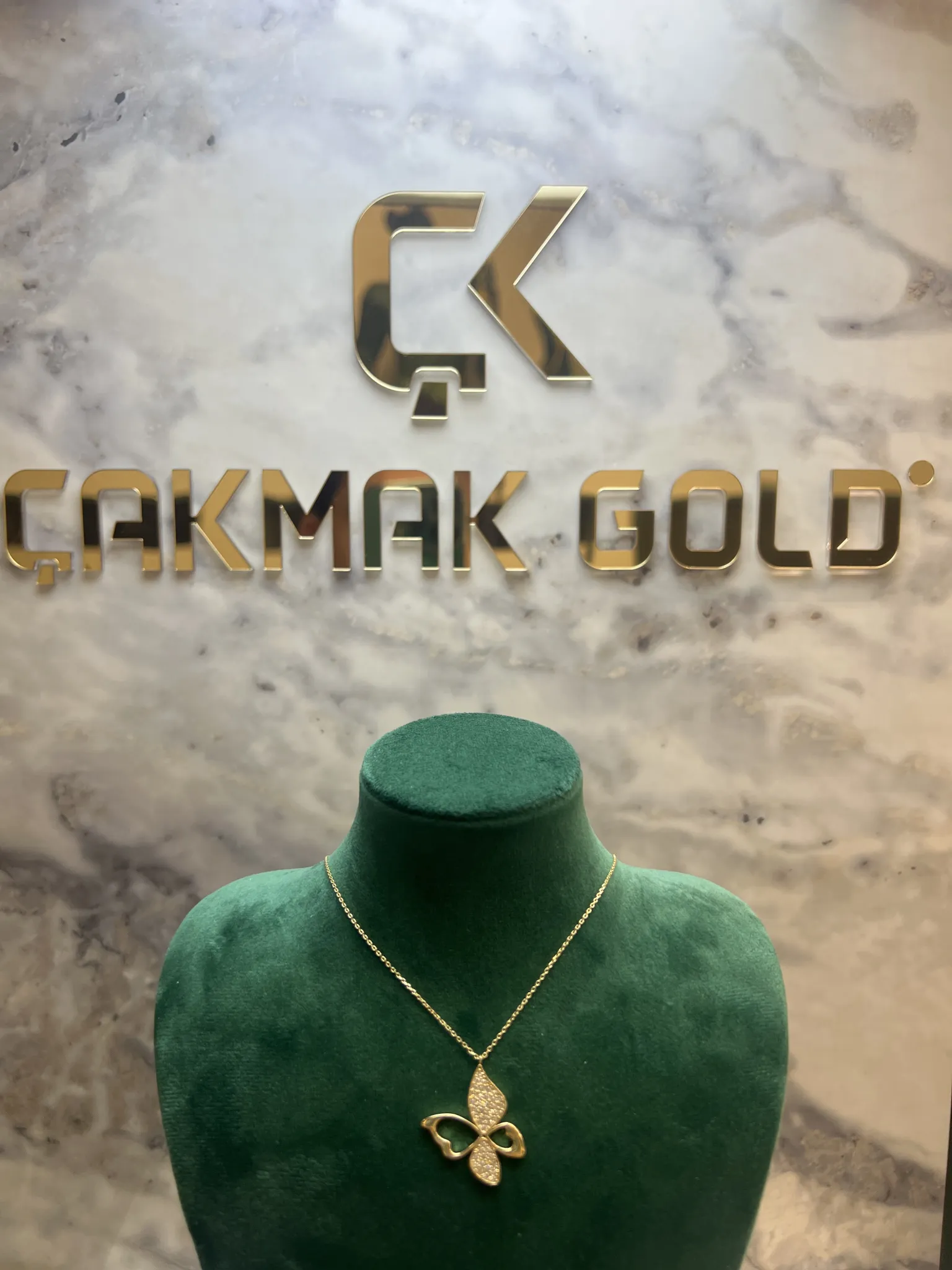 KELEBEK ÇITIR KOLYE 