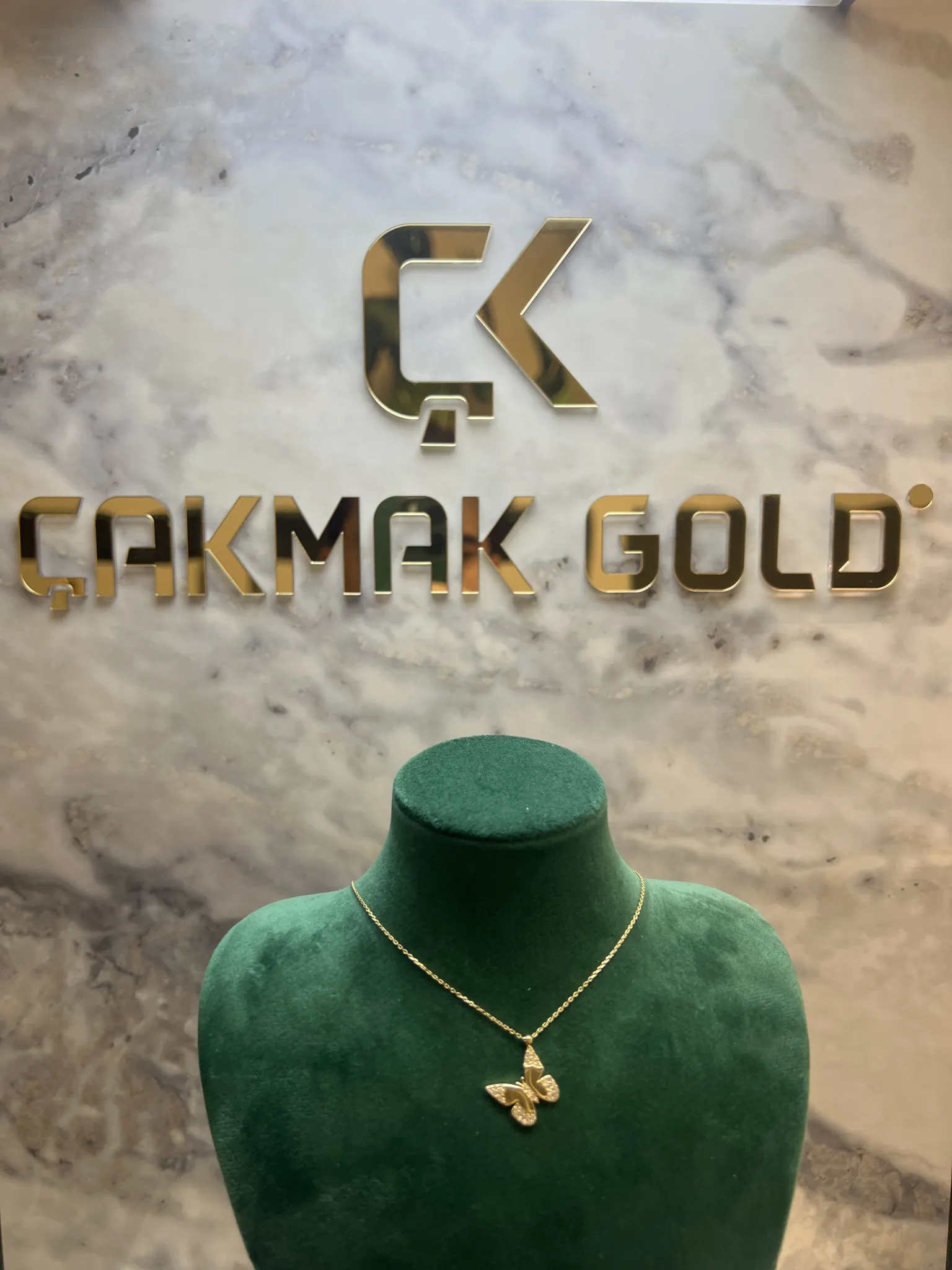 KELEBEK MODEL ÇITIR KOLYE