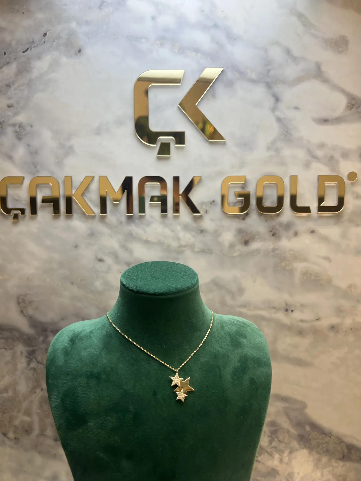 ÜÇLÜ YILDIZLI ÇITIR KOLYE 