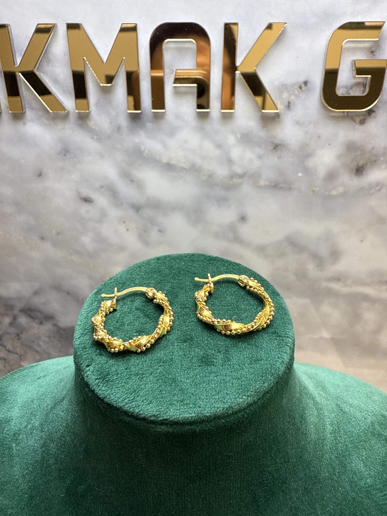 Dorikalı burgu küpe