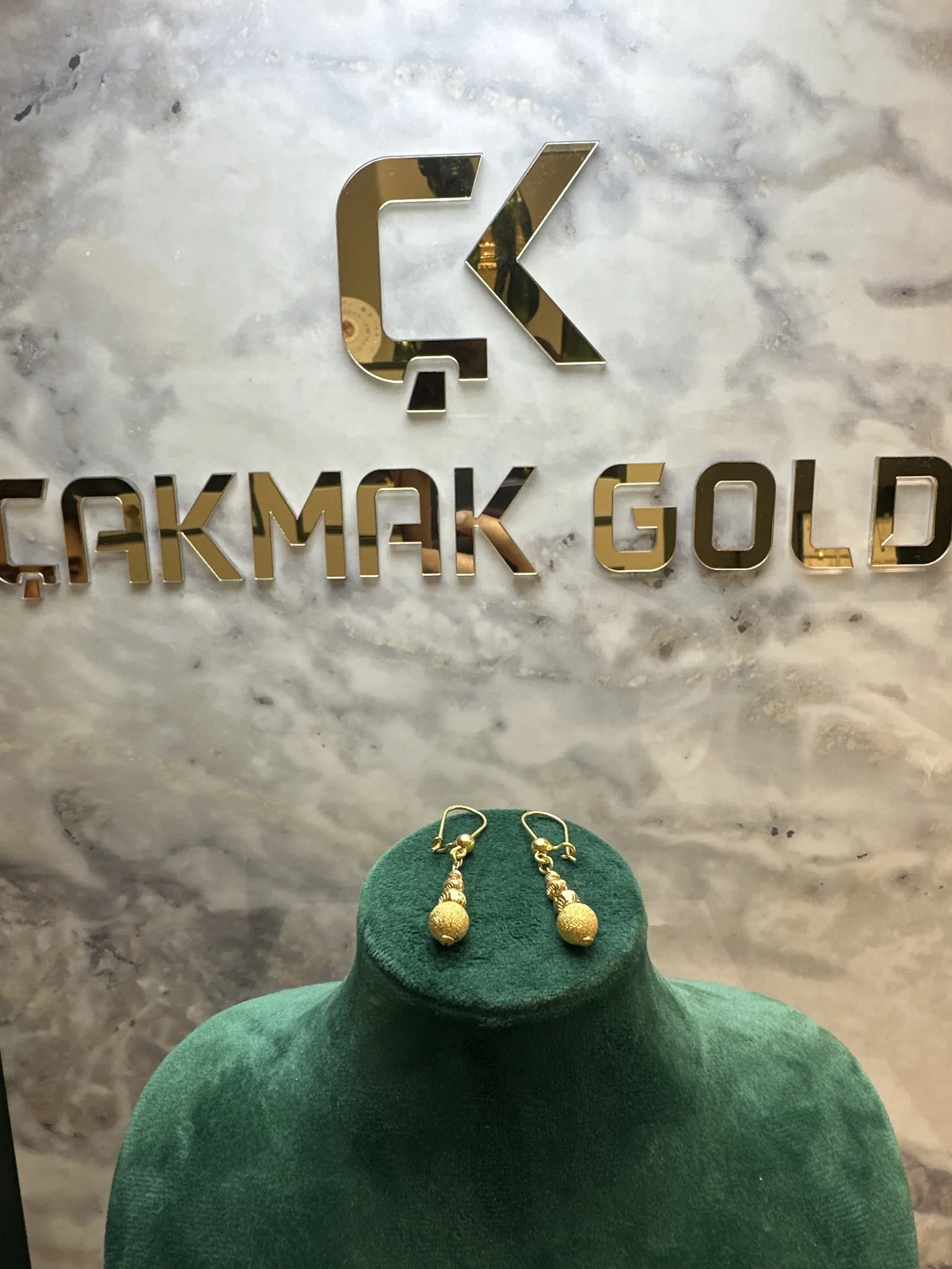 DORİKALI SALLAMALI KÜPE