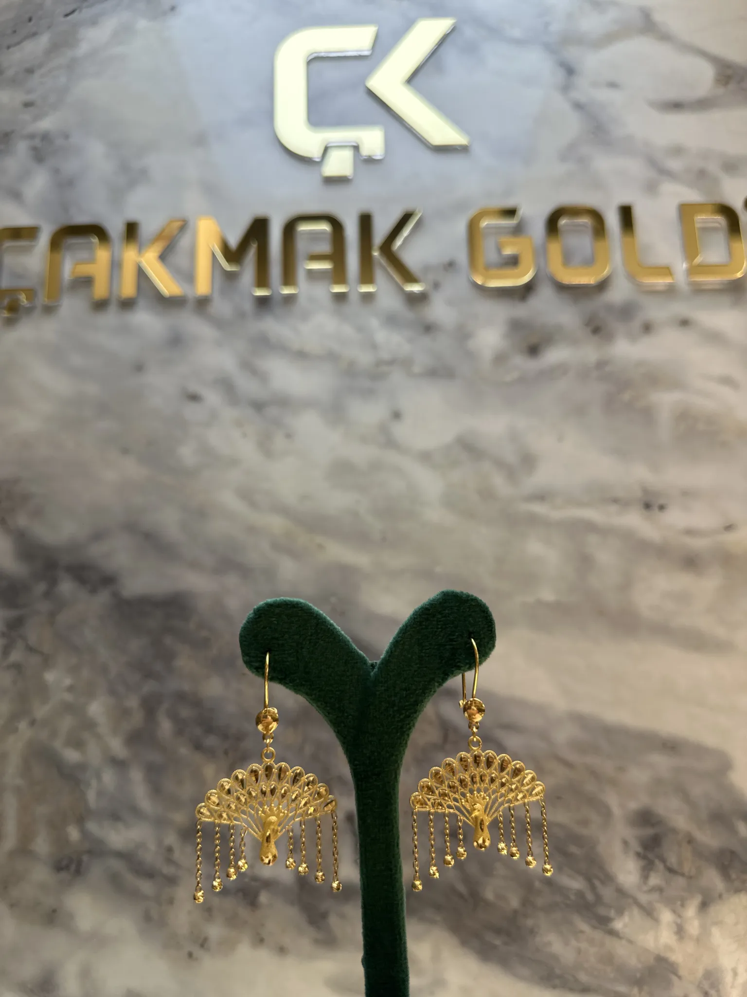 TAVUZ KUŞU MODELİ KÜPE