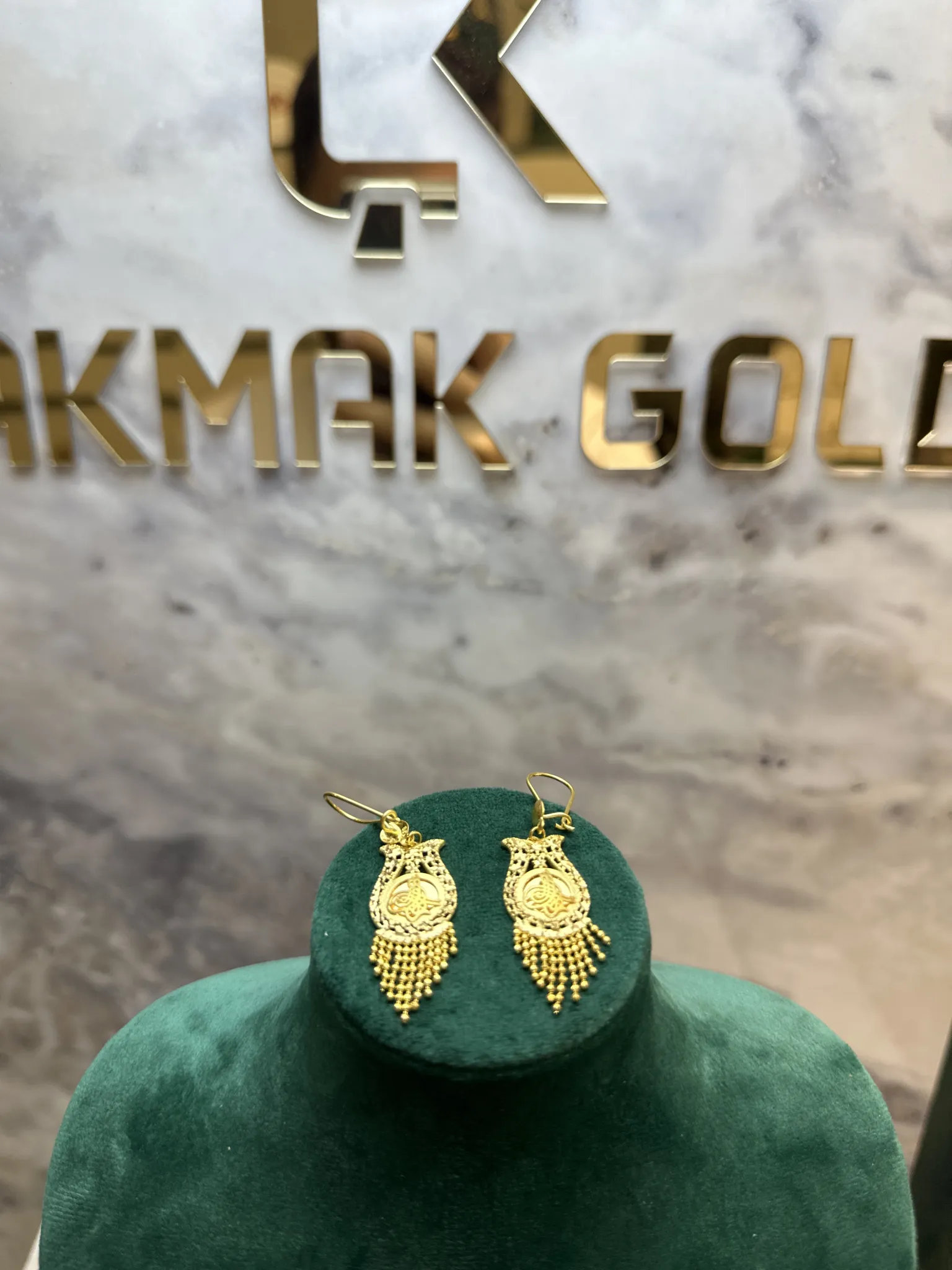 TUĞRA MODEL KÜPE