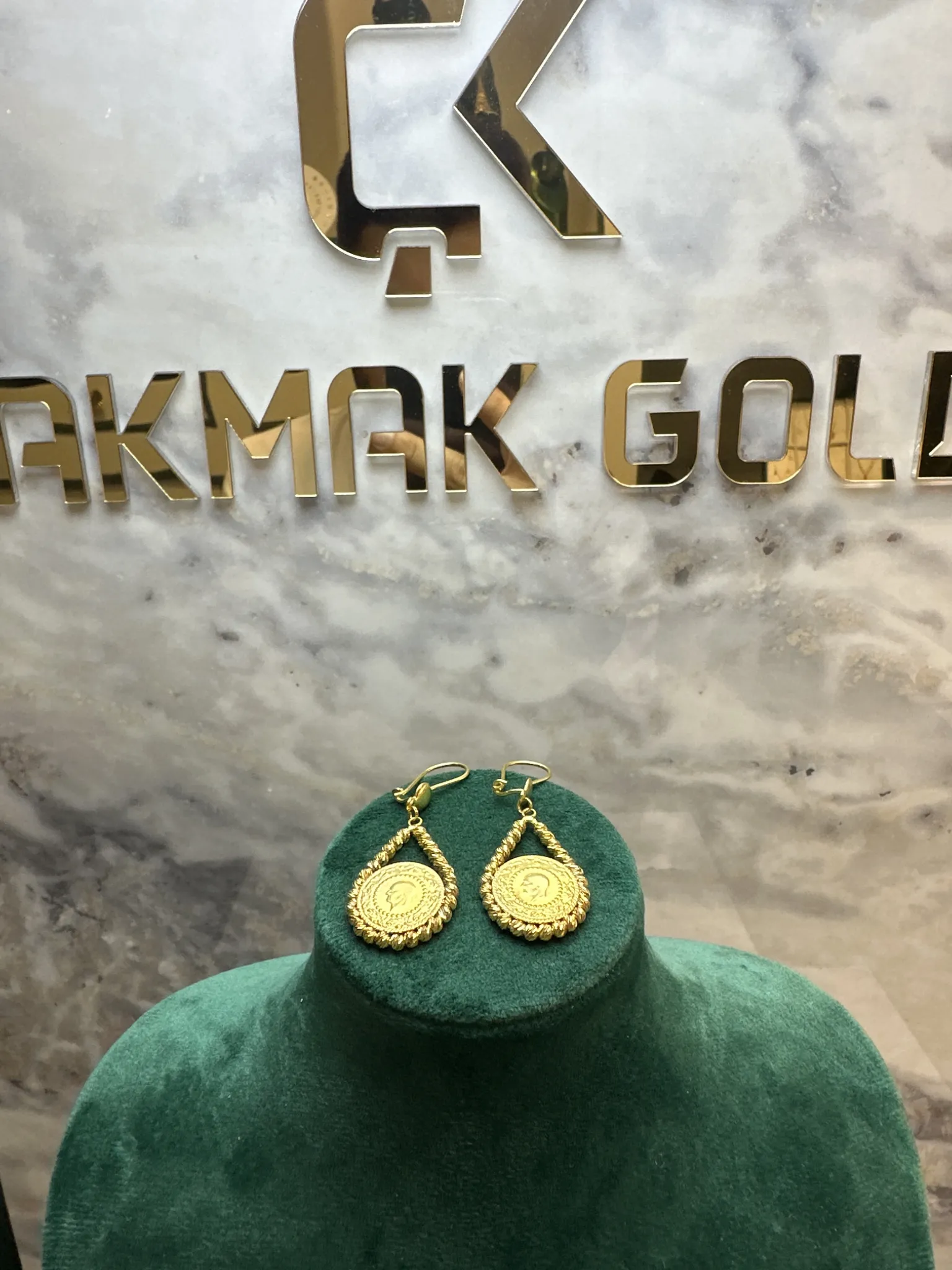 DORİKALI ÇEYREKLİ KÜPE