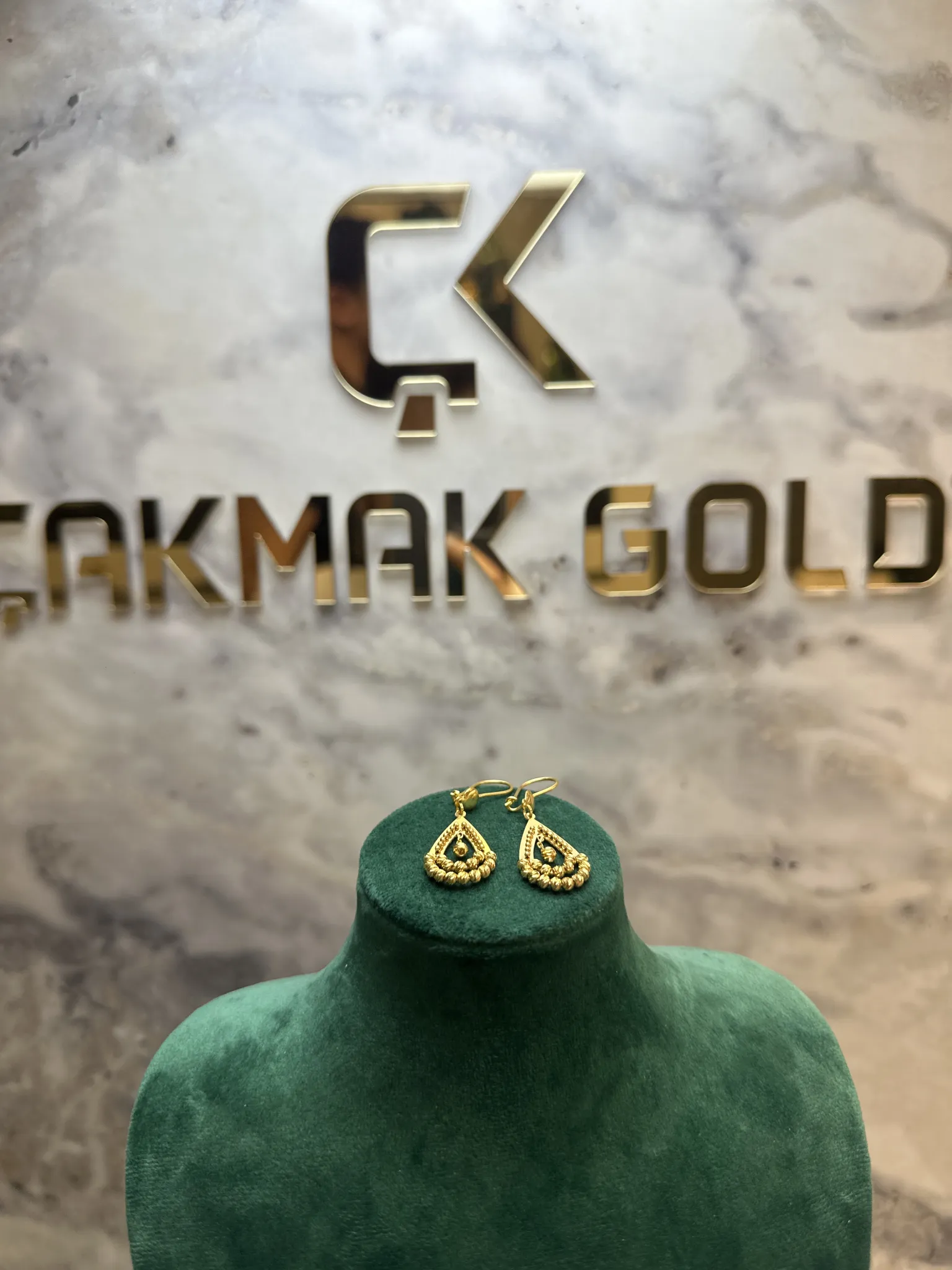 DORİKALI DAMLA MODEL KÜPE