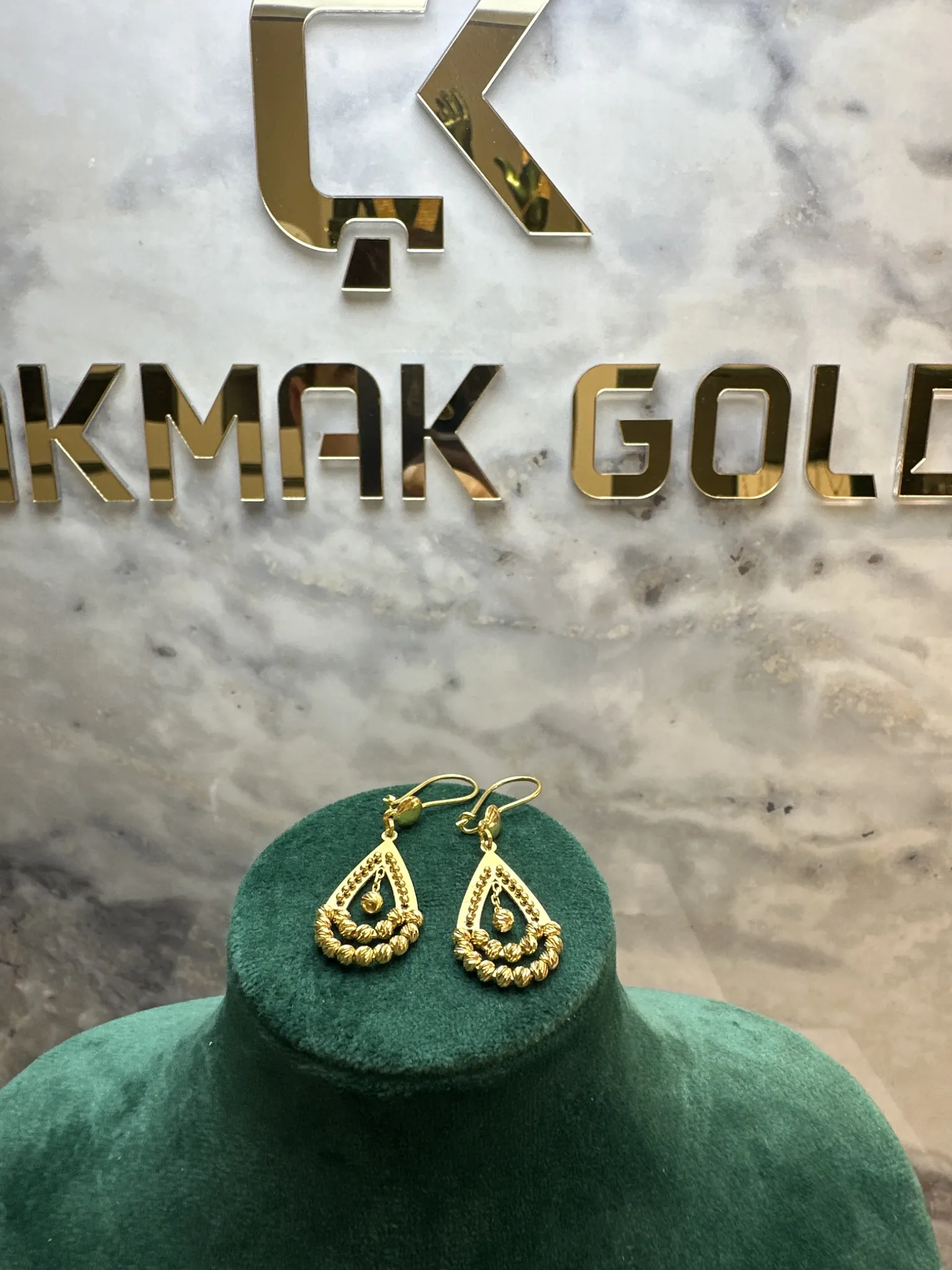 DORİKALI DAMLA MODEL KÜPE