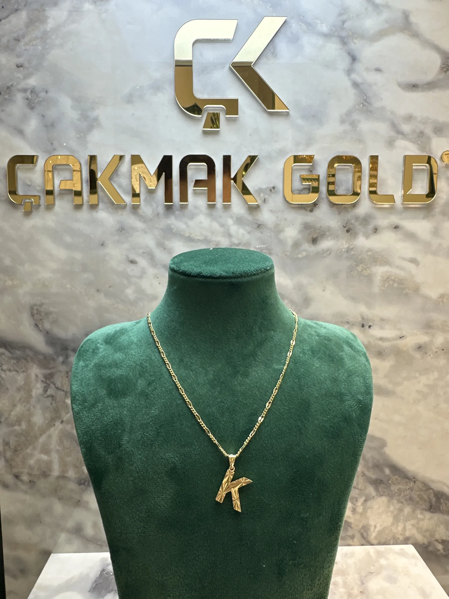 K HARFLİ KOLYE 