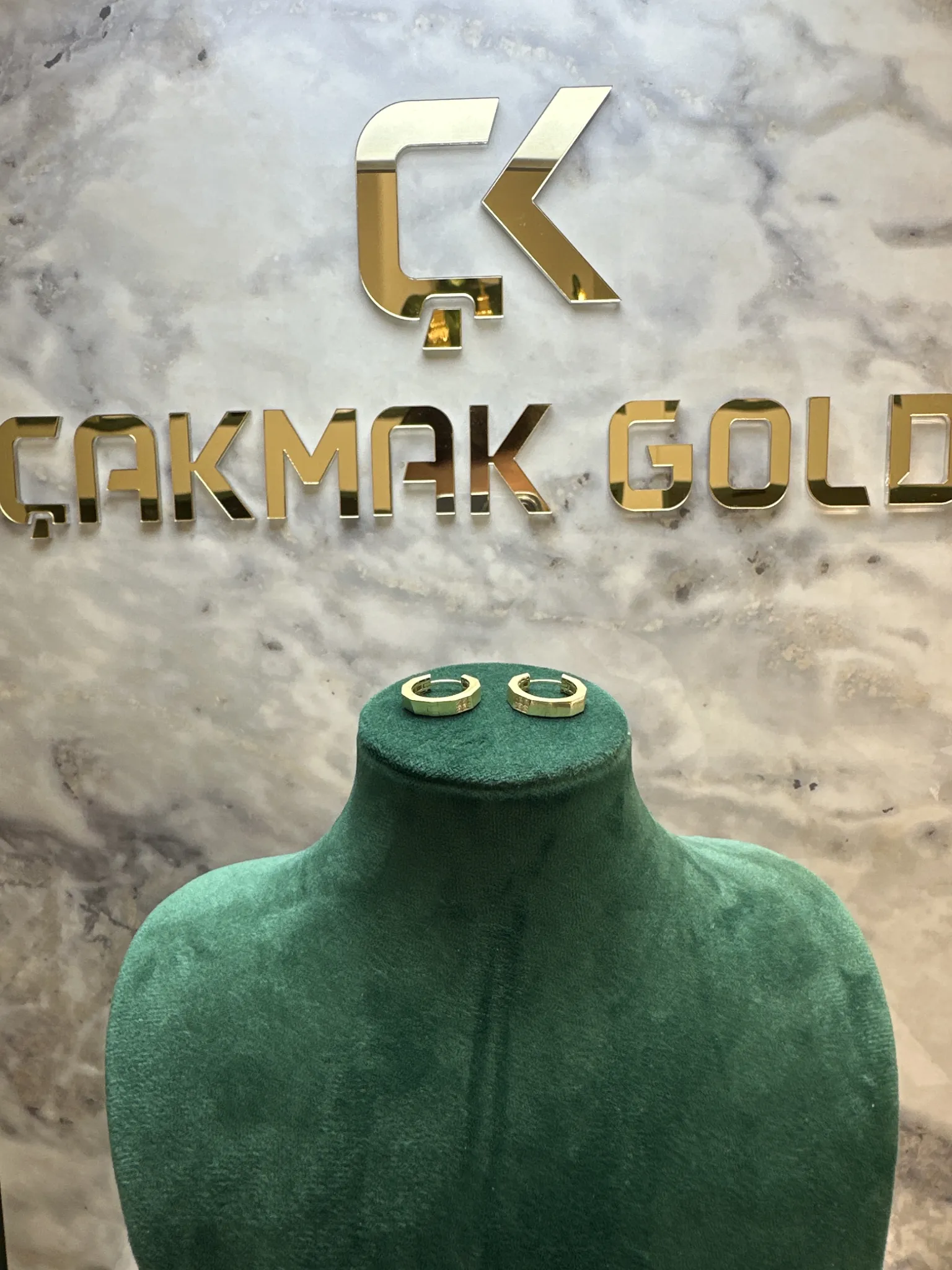 HALKA TASARIM KÜPE