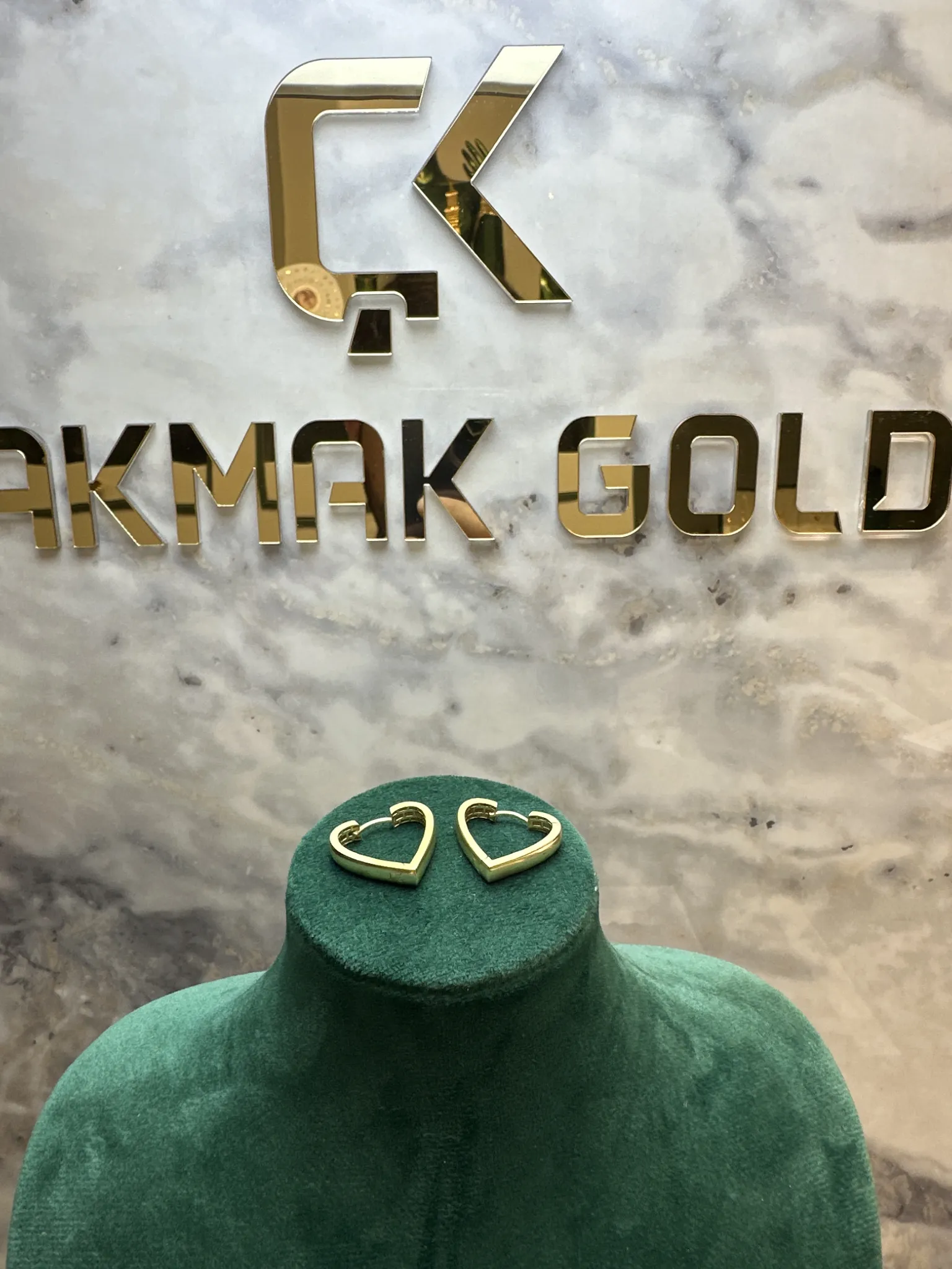 KALPLİ TASARIM KÜPE