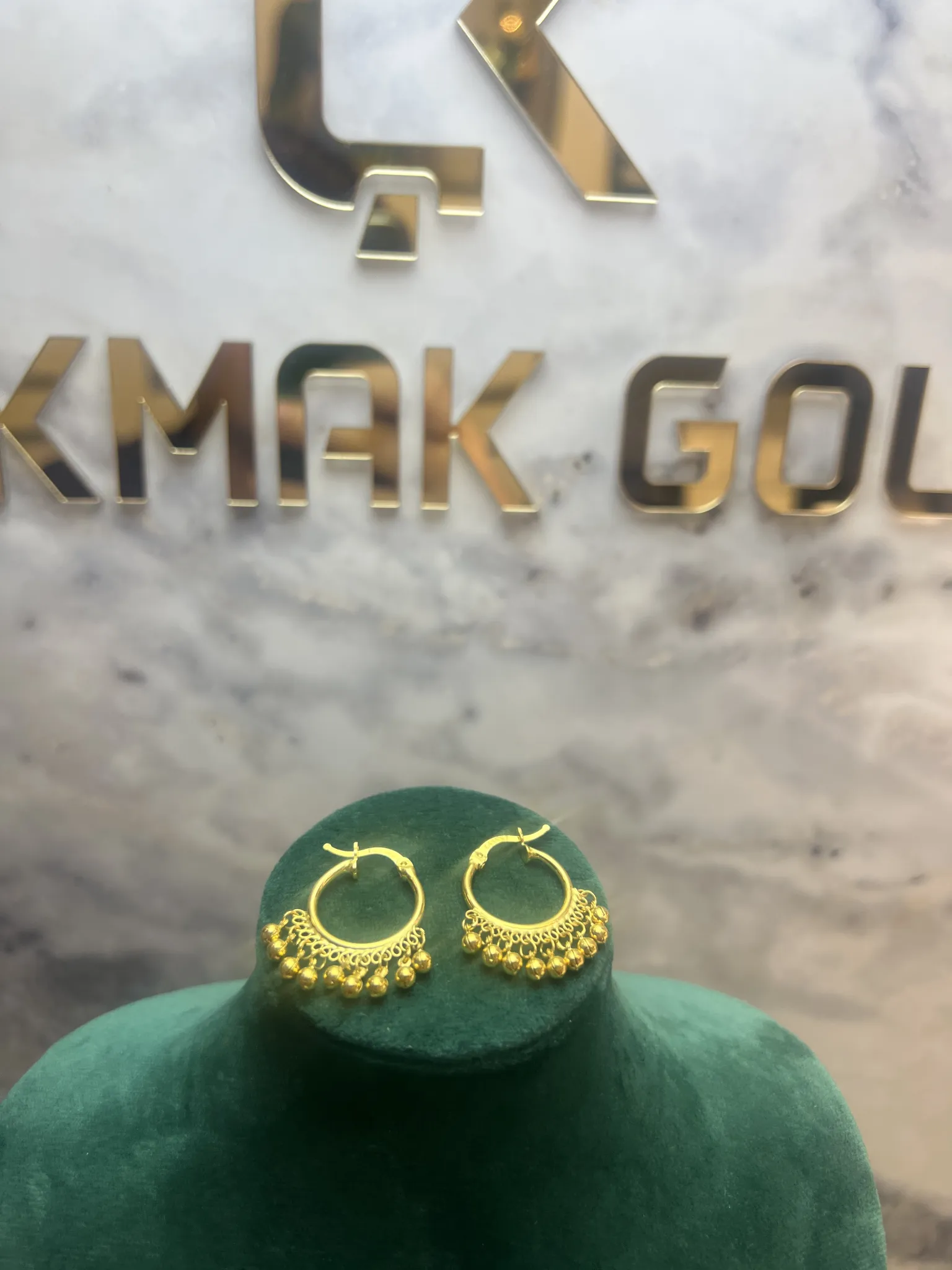 ŞAKİRA MODEL KÜPE