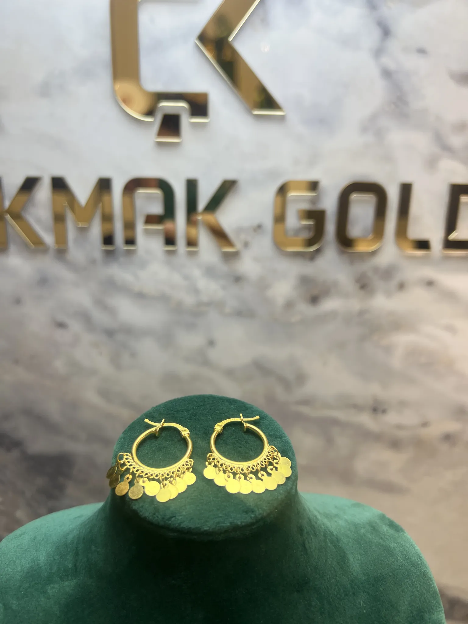 ŞAKİRA MODEL KÜPE