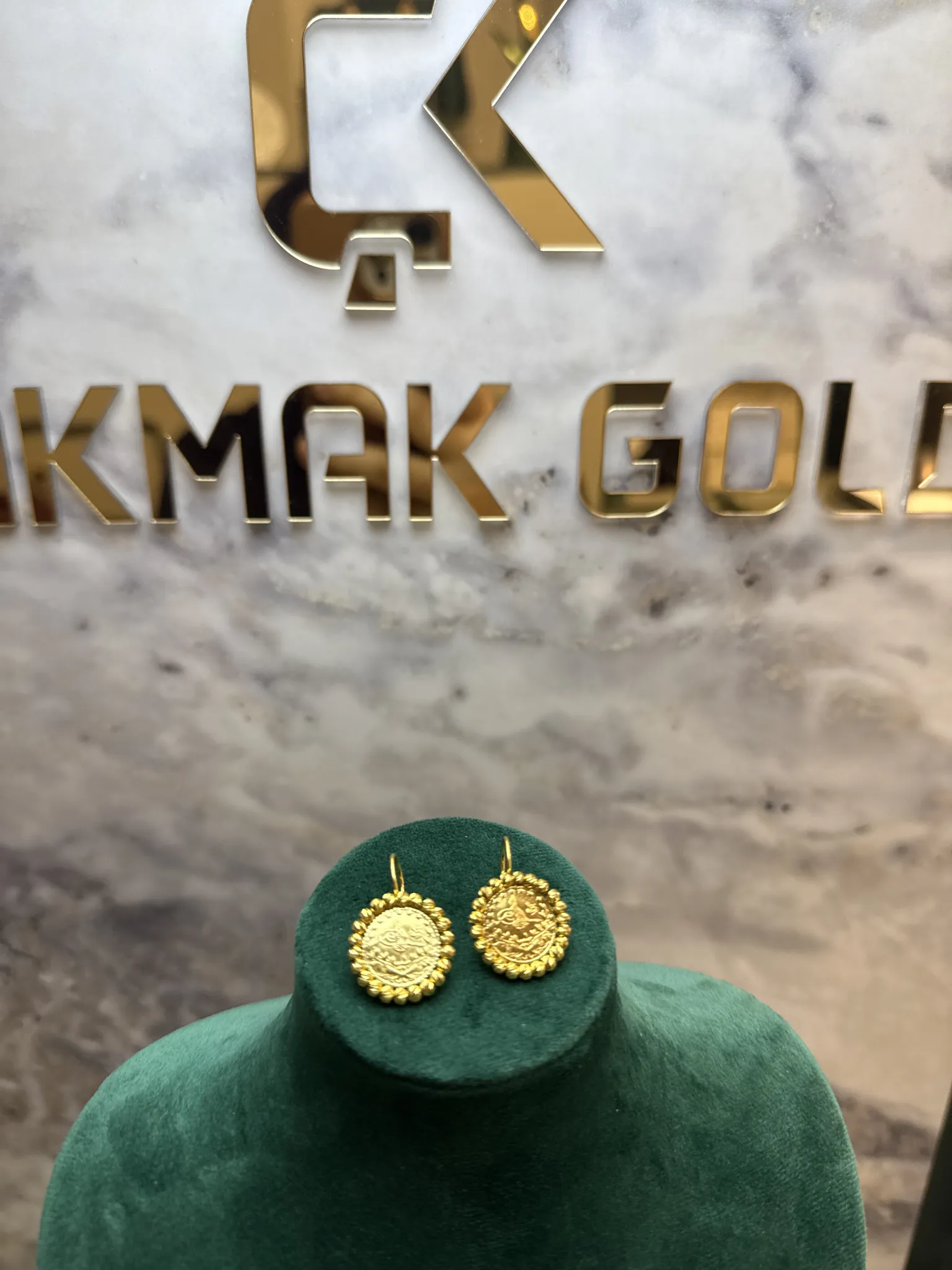 REŞAT DORİKALI MODEL KÜPE