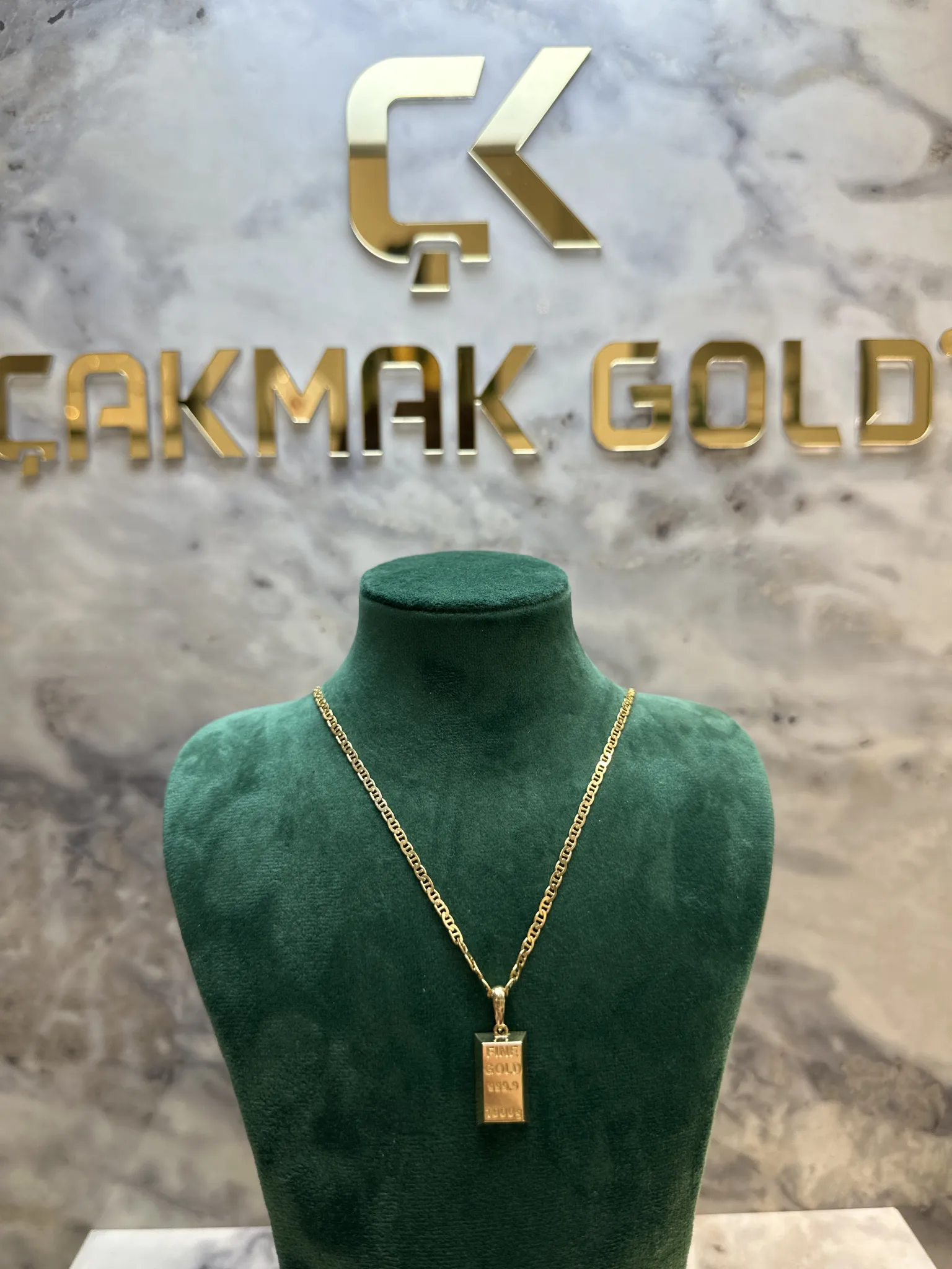 KÜLÇE MODEL KOLYE UCU