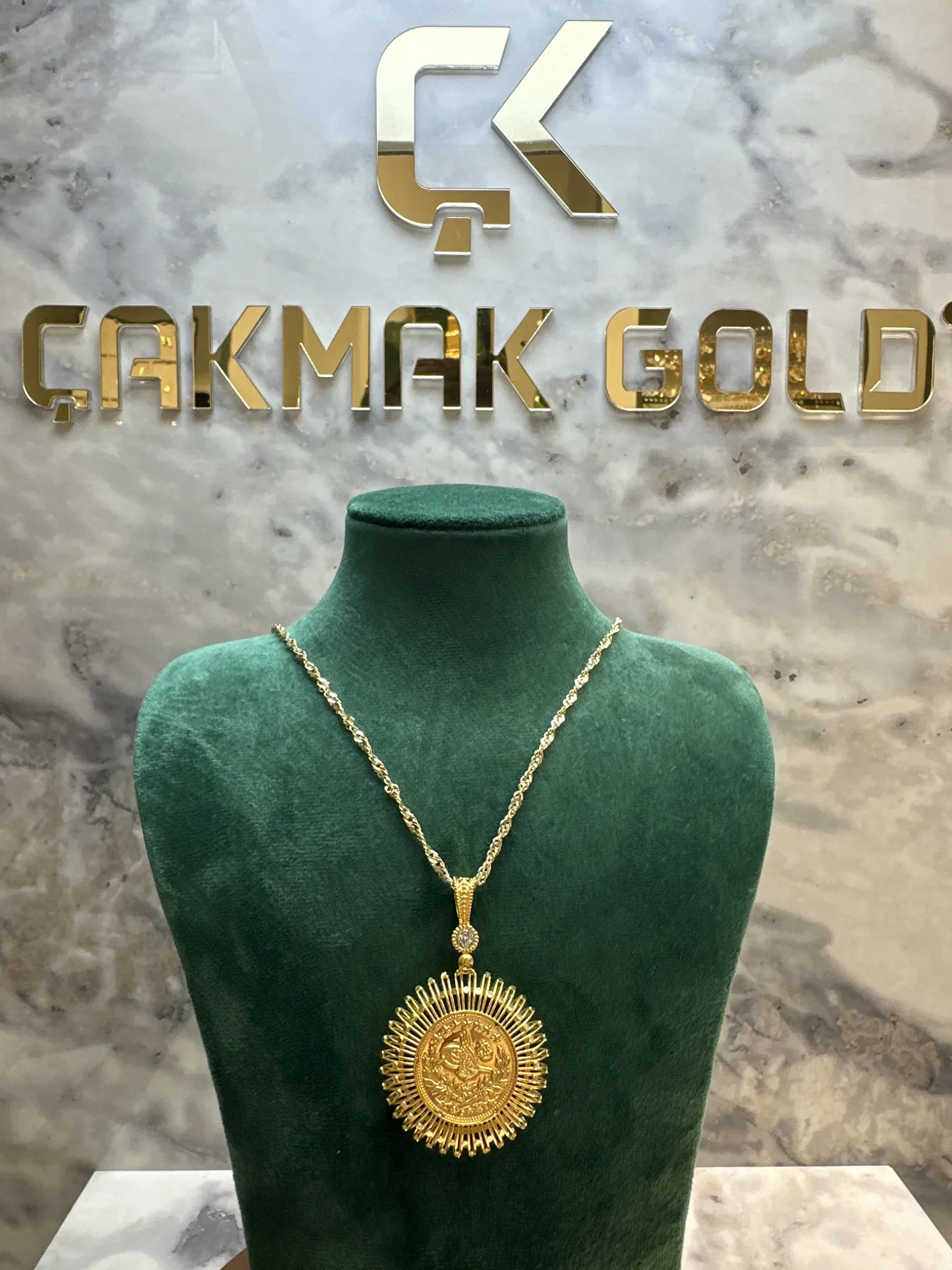 TUĞRA TASARIM KOLYE UCU