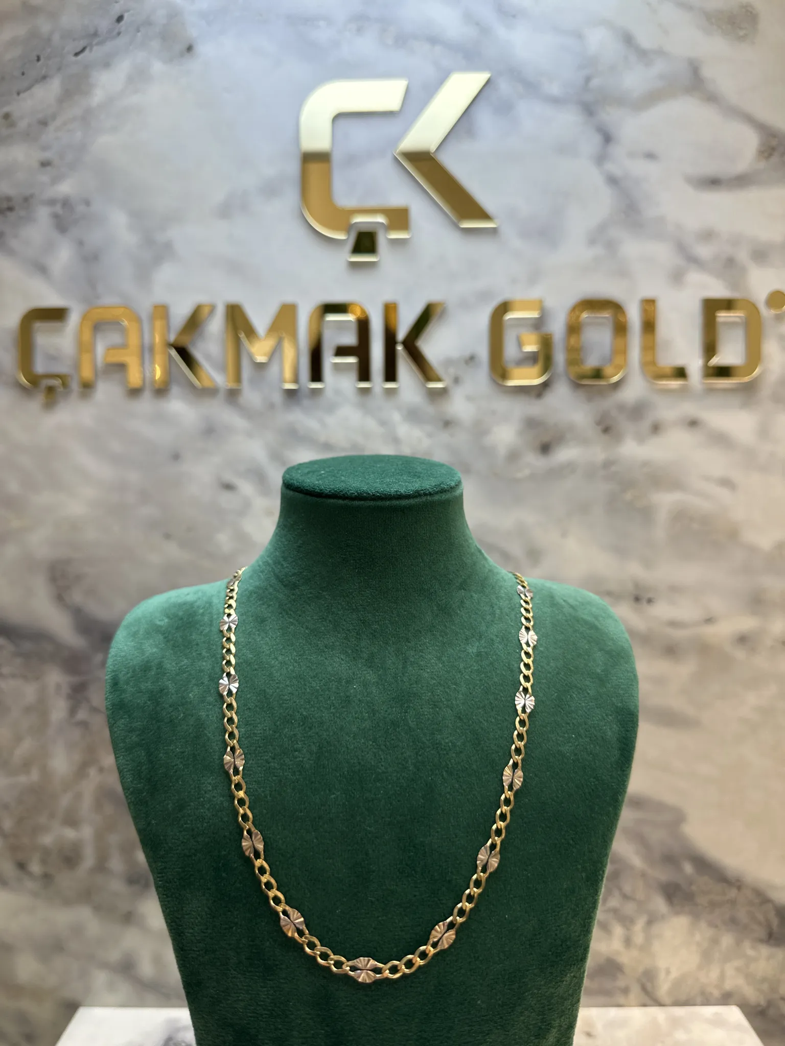 PUL TASARIM ZİNCİR
