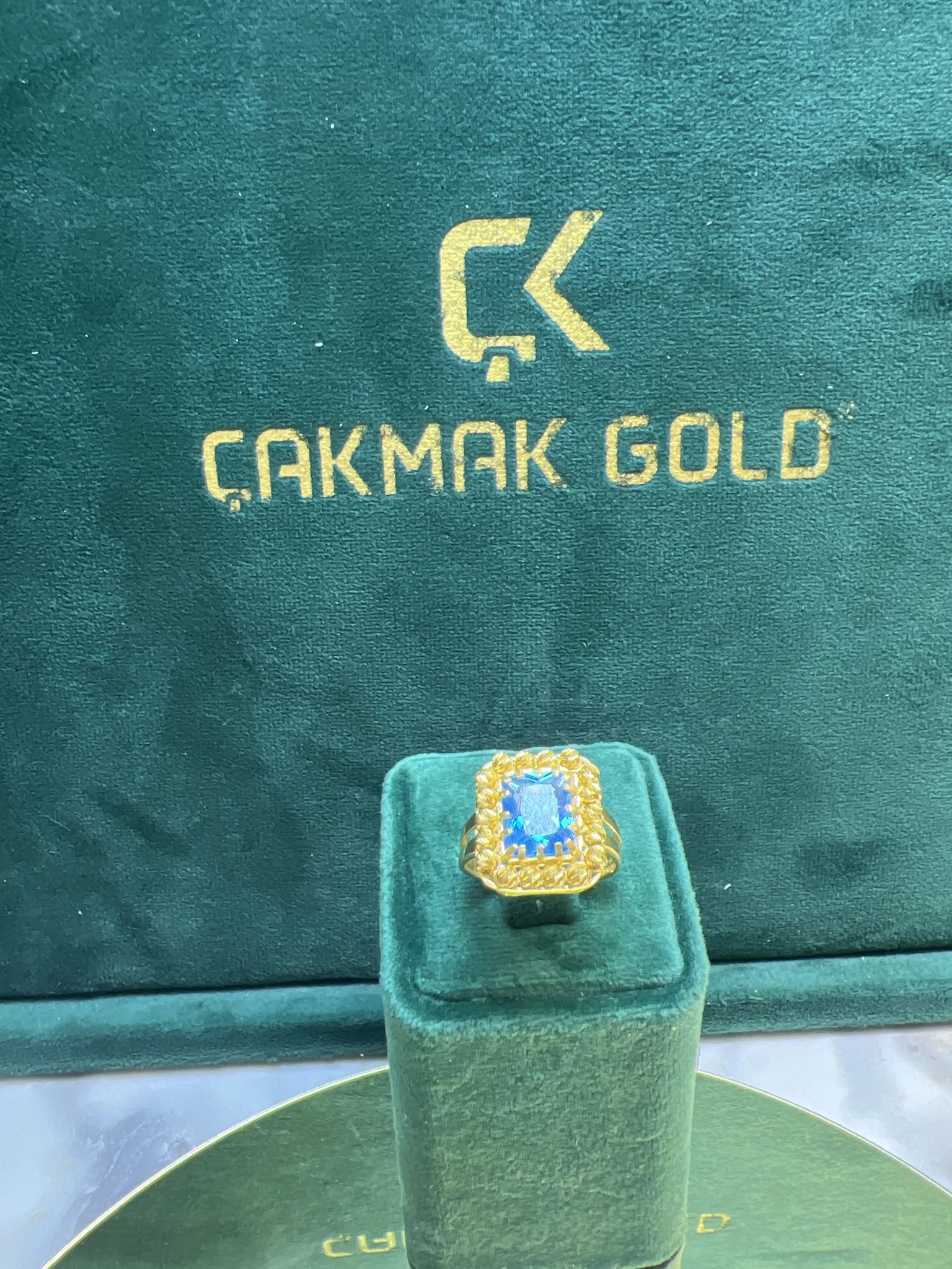 TAŞLI TASARIM YÜZÜK