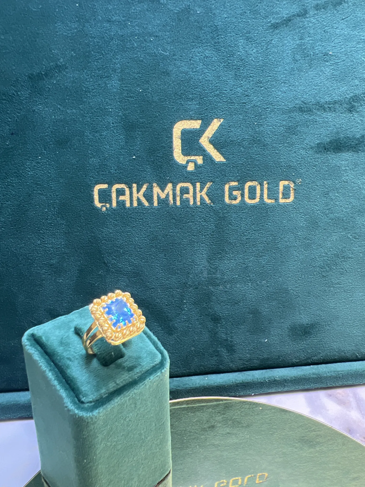 TAŞLI TASARIM YÜZÜK