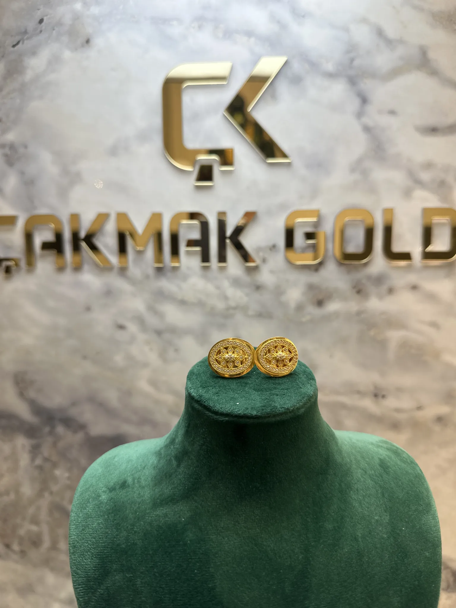 ÖZEL TASARIM KÜPE