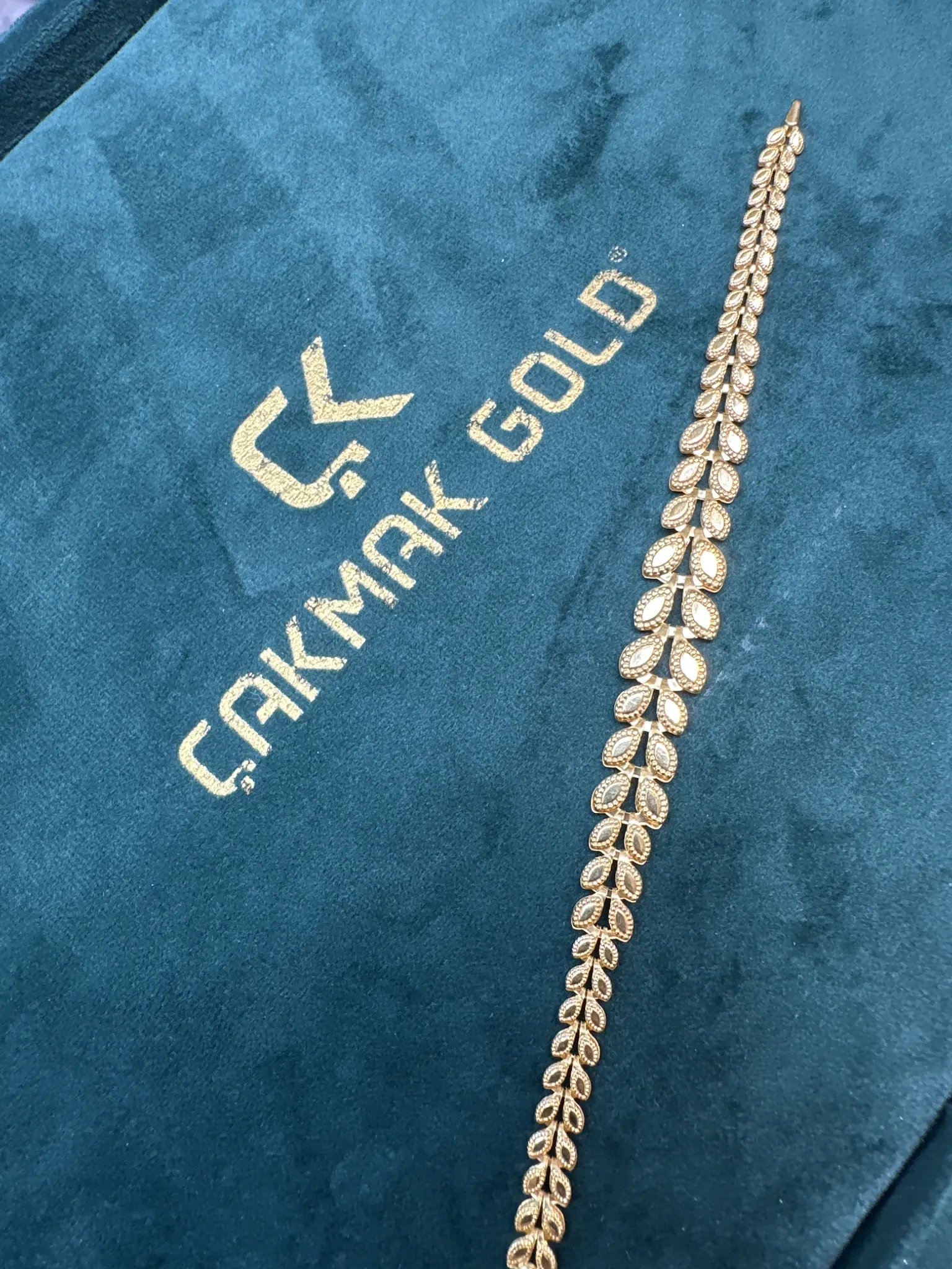 BAŞAK MODEL BİLEKLİK