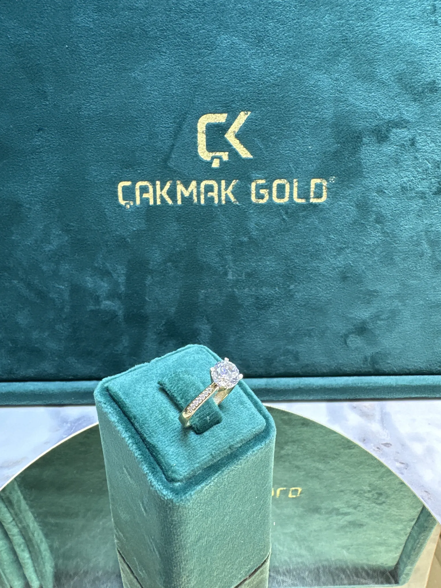 TEK TAŞ YÜZÜK