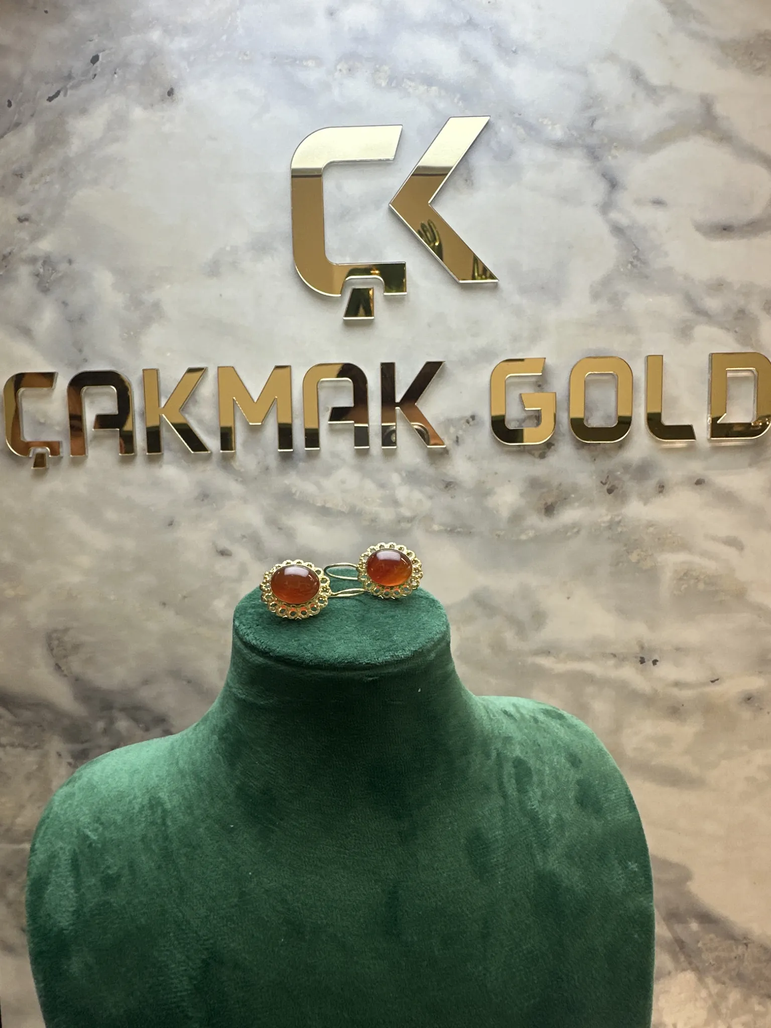 AKİK TAŞLI KÜPE 