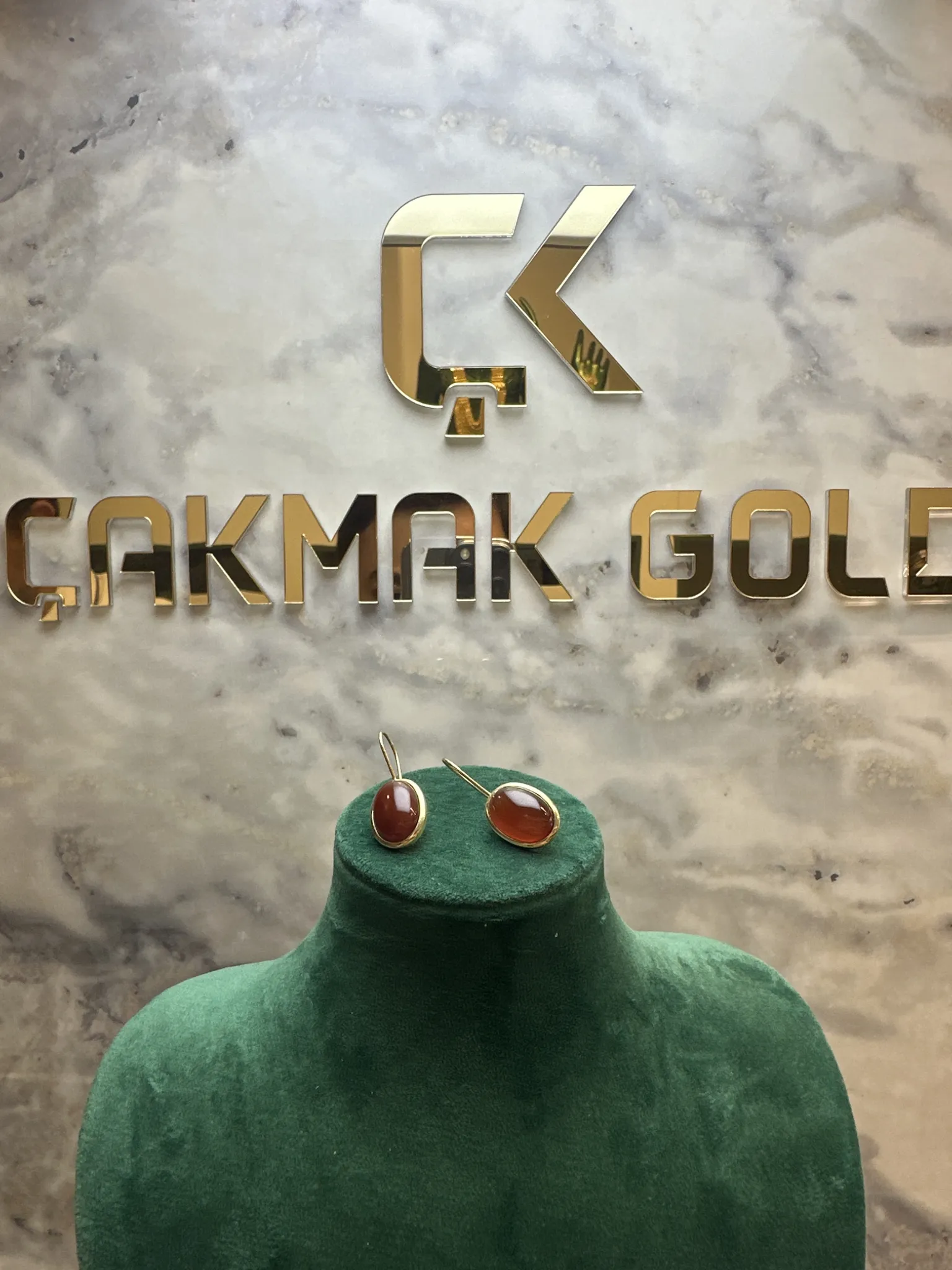 AKİK TAŞLI KÜPE