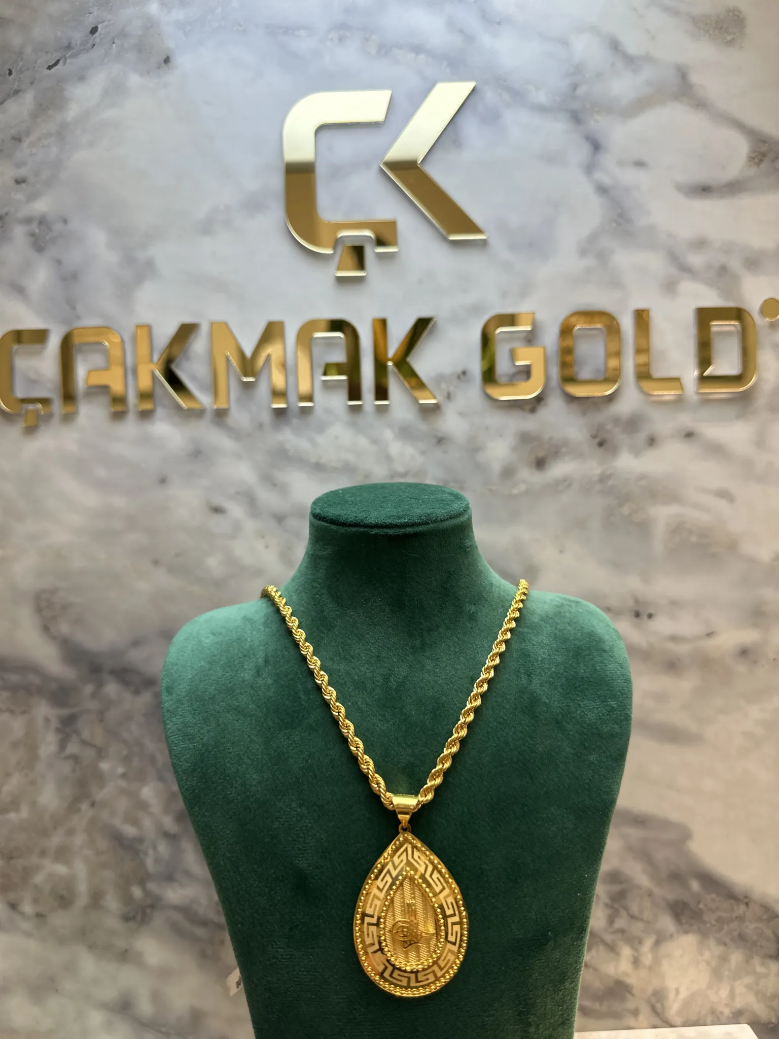 TUĞRA MODEL KOLYE UCU