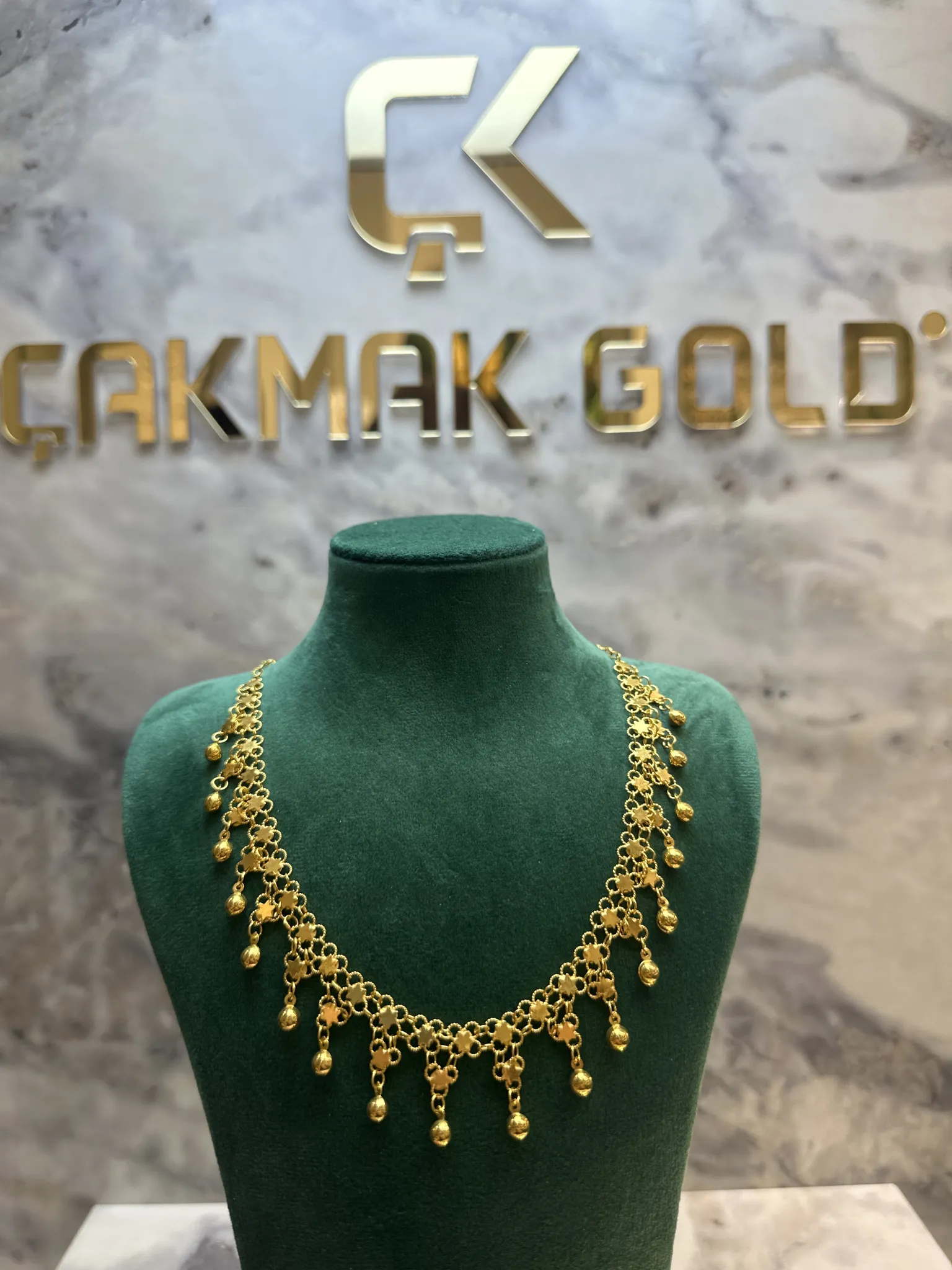 KİŞNİŞLİ KOLYE