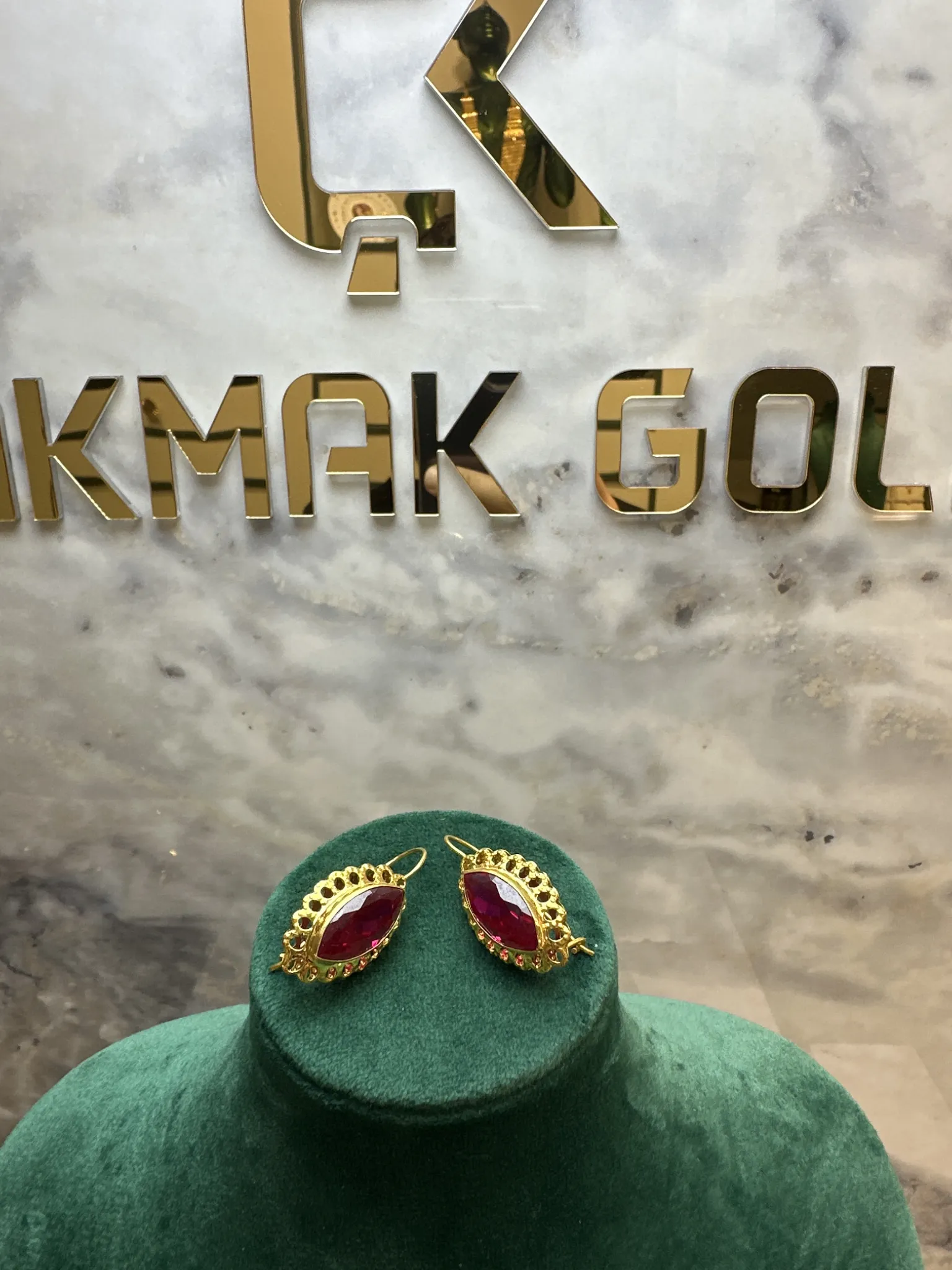 AKİK  TAŞLI KÜPE