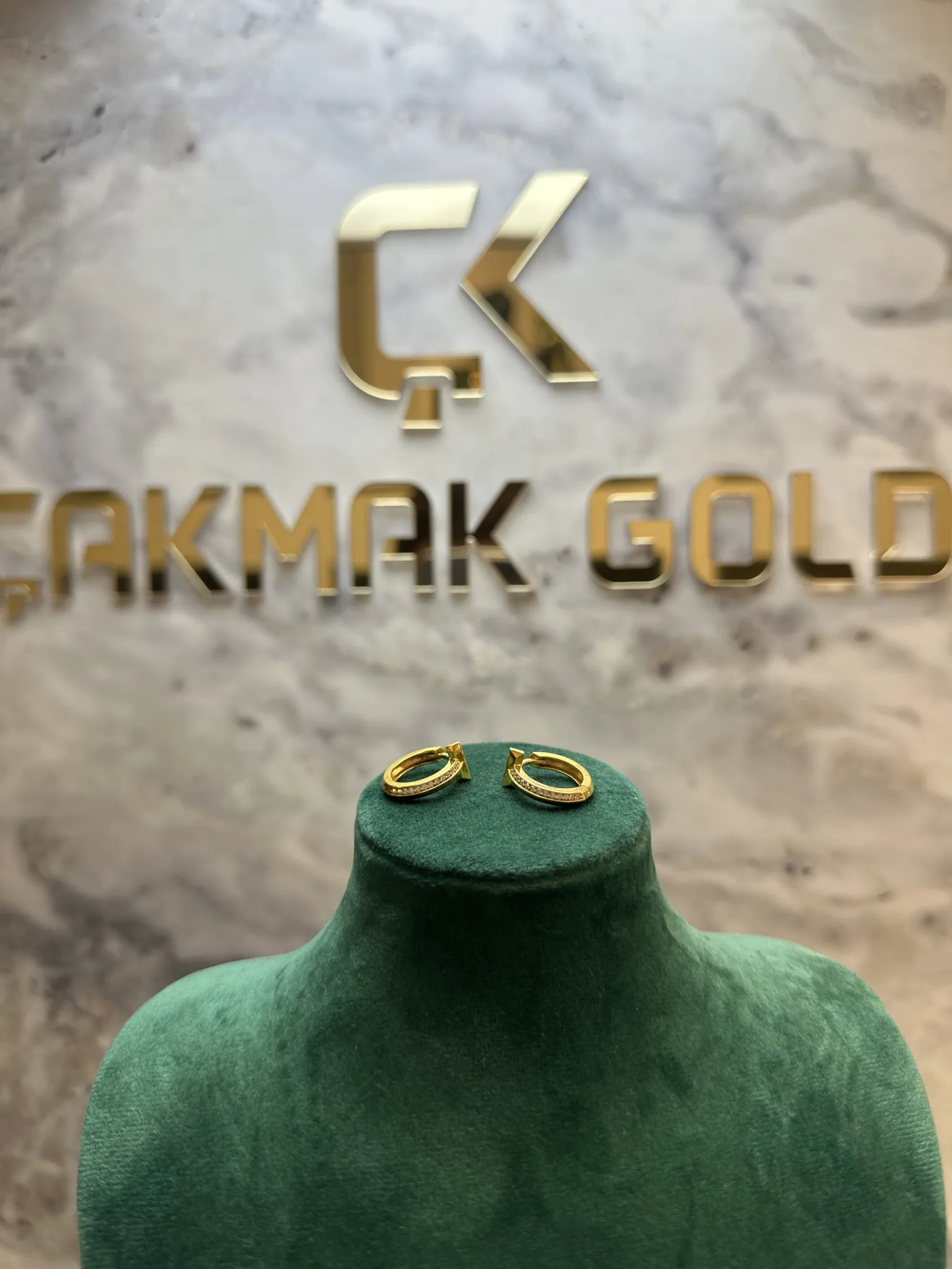 ÖZEL TASARIM KÜPE